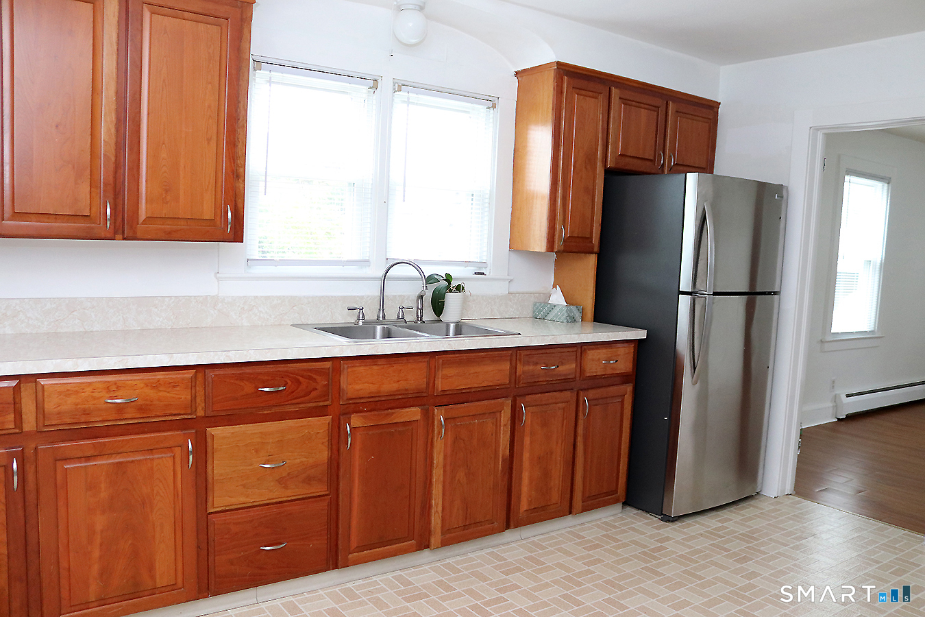 94 Wadhams Avenue photo 7