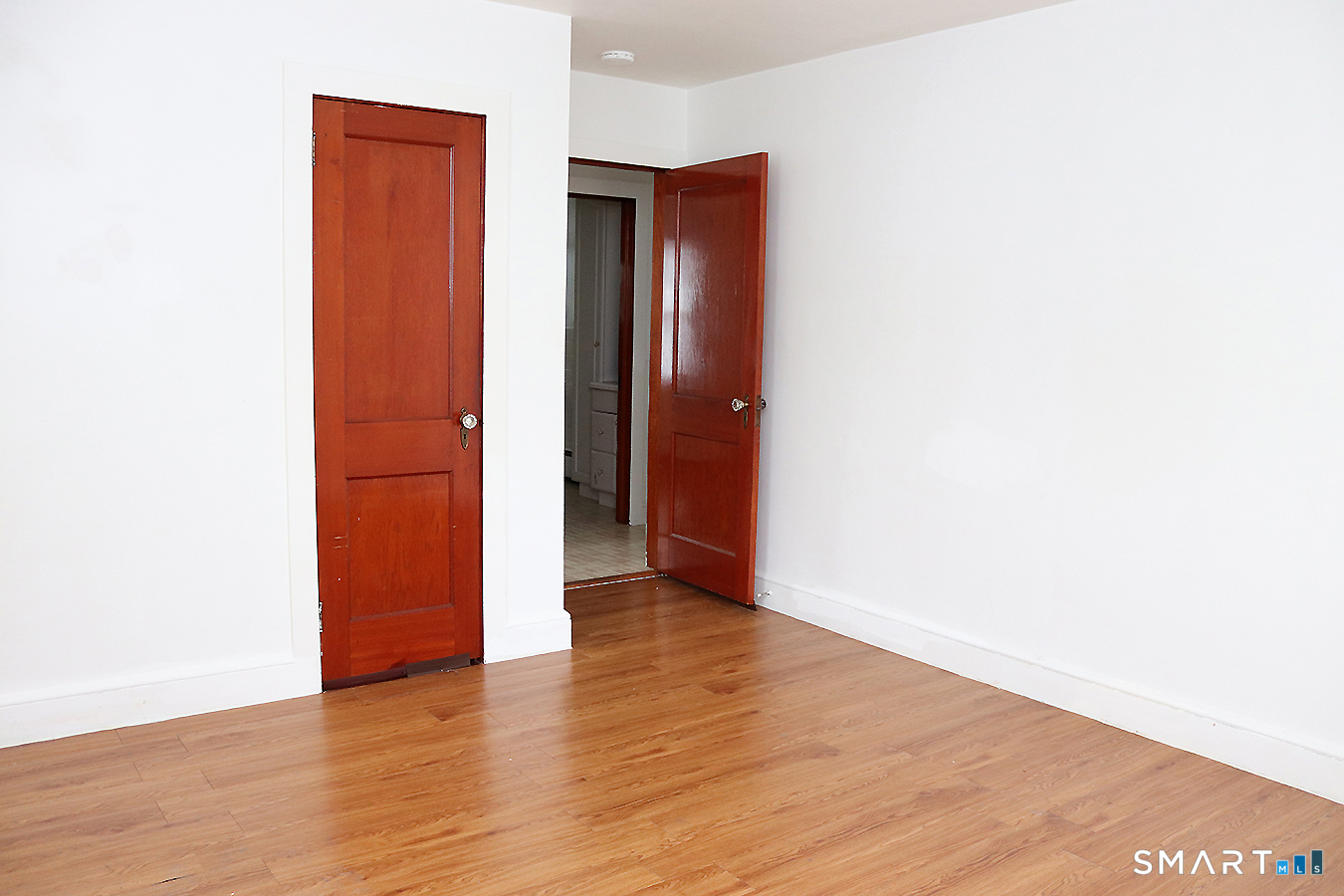 94 Wadhams Avenue photo 8