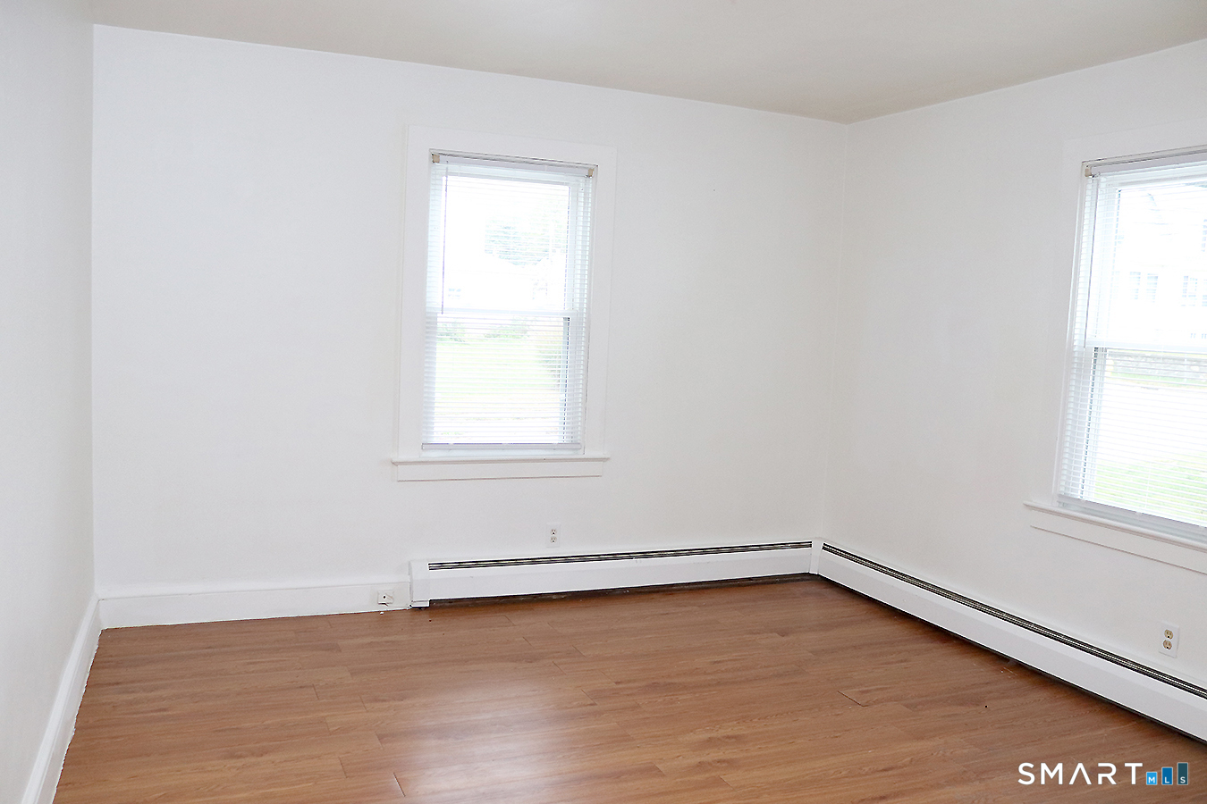 94 Wadhams Avenue photo 9
