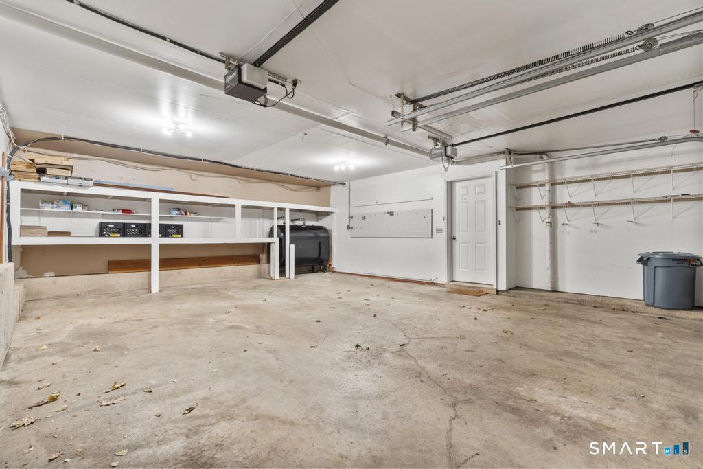 315 Kenwood Avenue photo 22