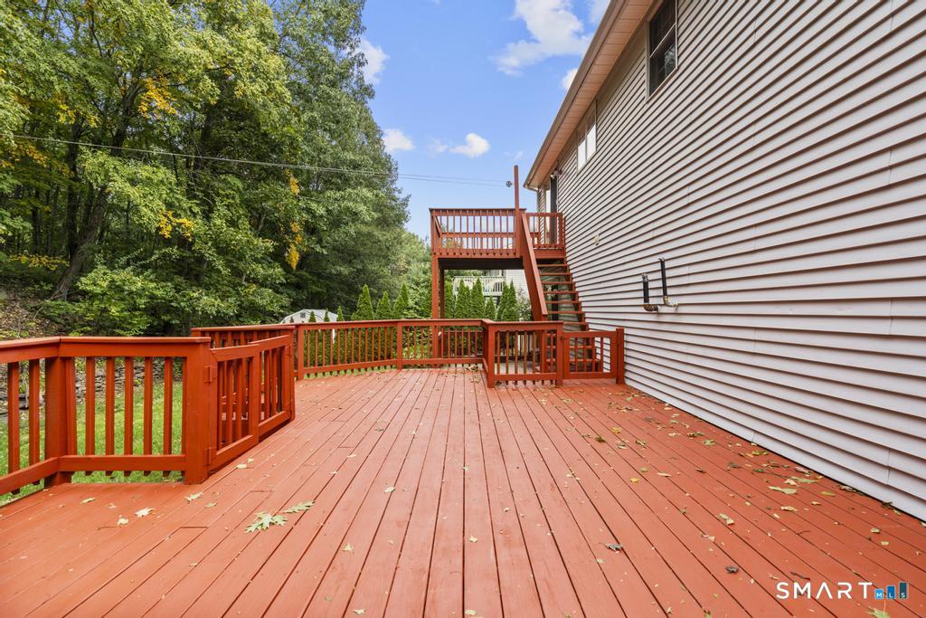 315 Kenwood Avenue photo 28