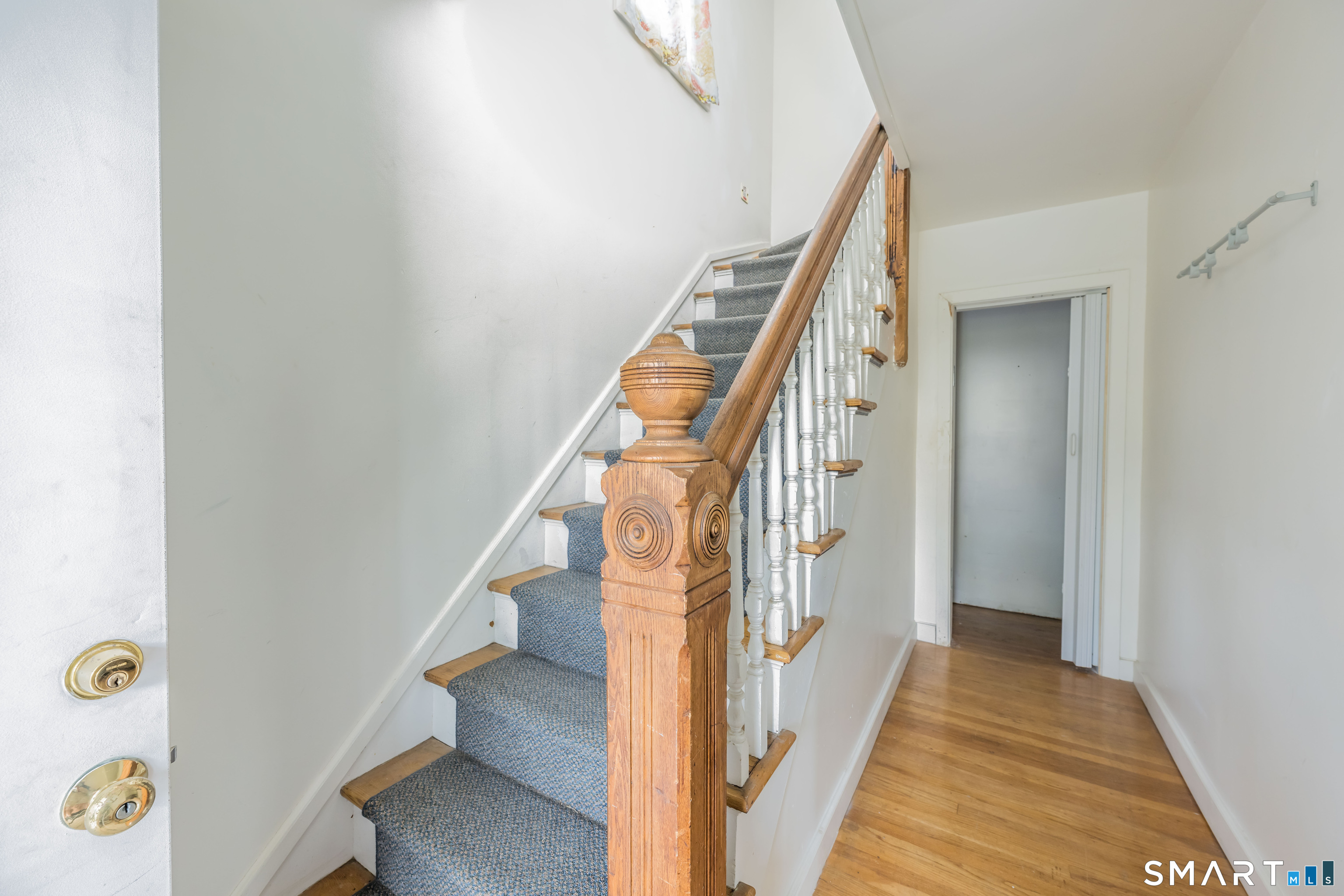 Photo 3 of House for sale at 52 Putnam Ave, Hamden, CT 06517 | MLS# 24199095 | Listing updated on 2026-10-02