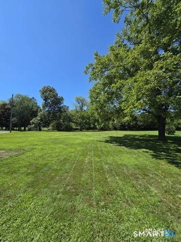 62 Benham Avenue, Quaker Hill, Waterford, CT 06375