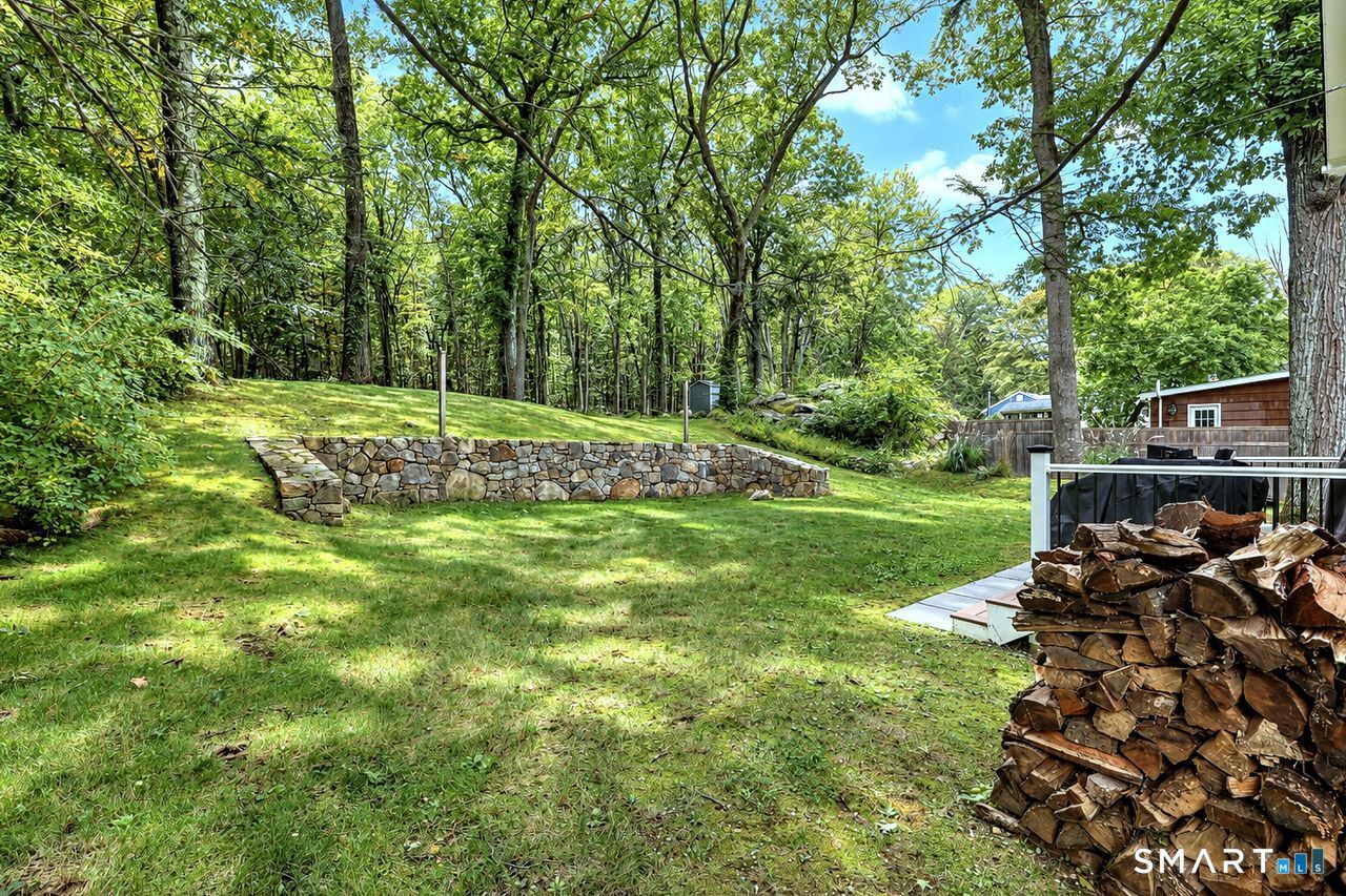 105 Old Dike Road photo 31