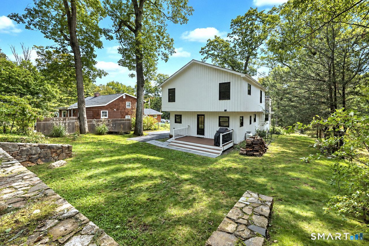 105 Old Dike Road photo 33