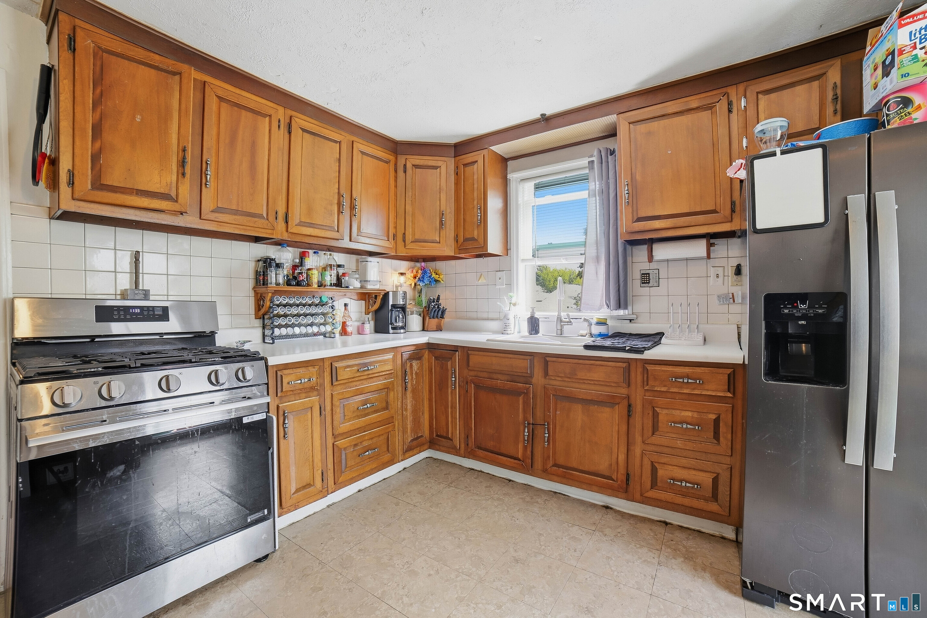 461 Townsend Avenue photo 10