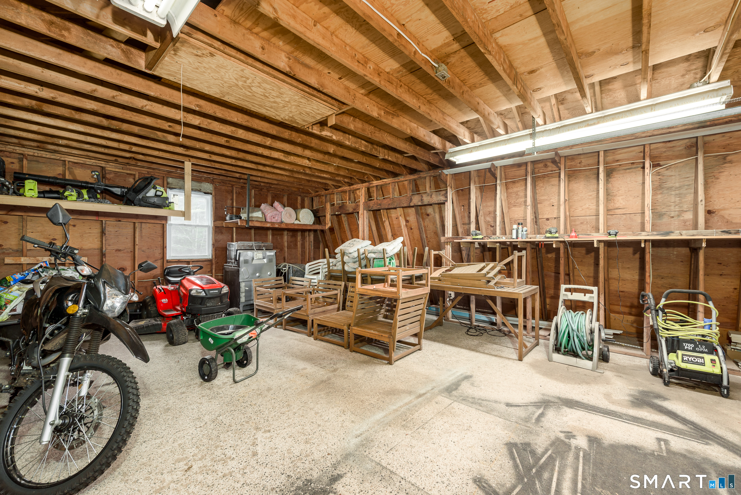 508 Oakwood Drive photo 37