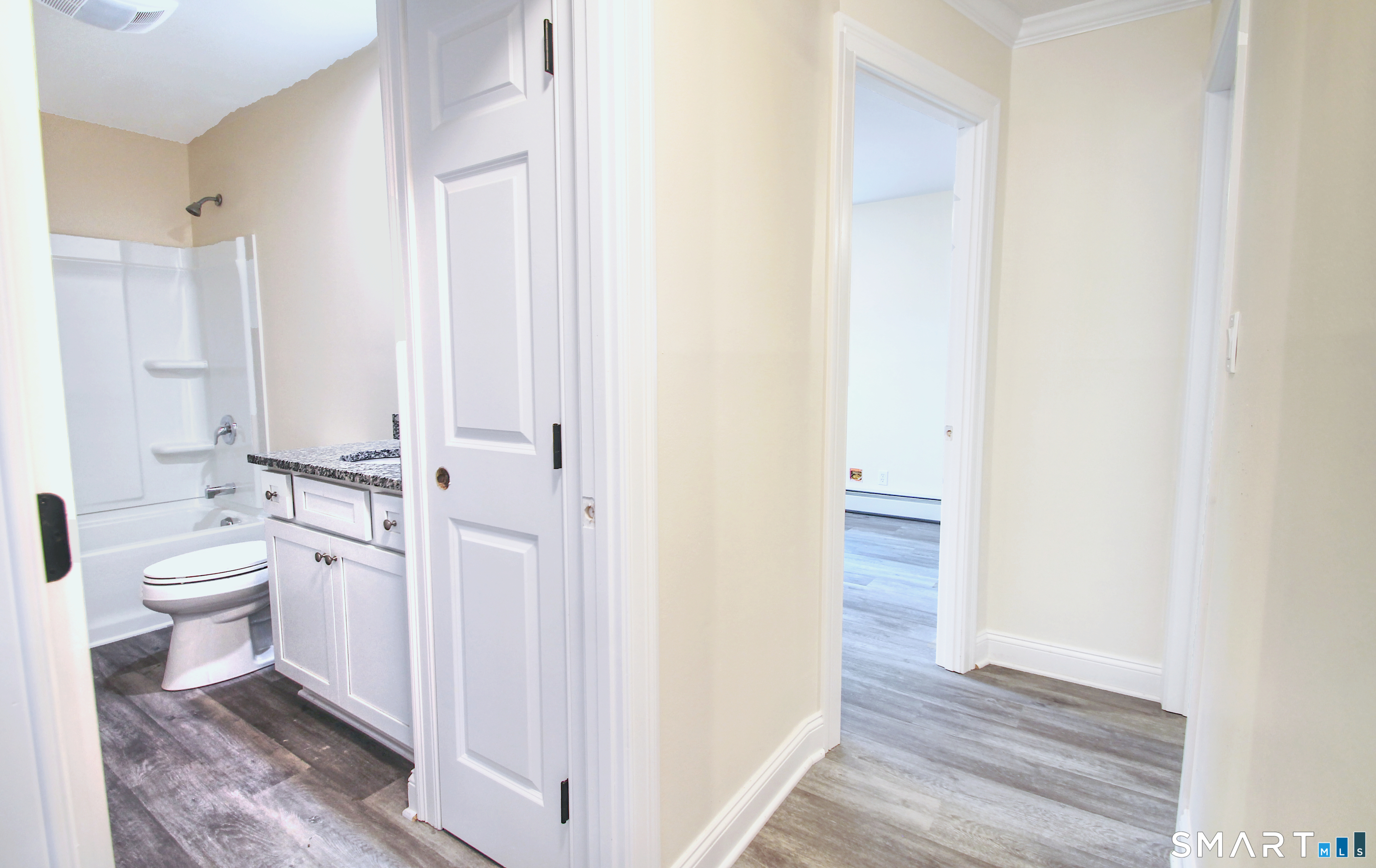136 Hillside Avenue photo 12