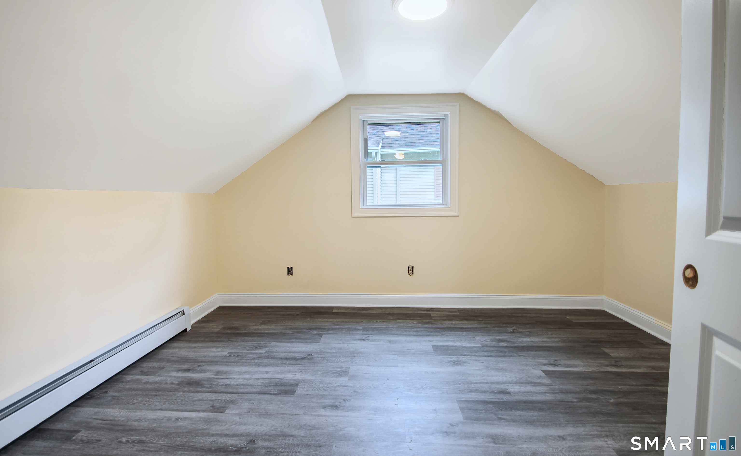 136 Hillside Avenue photo 20
