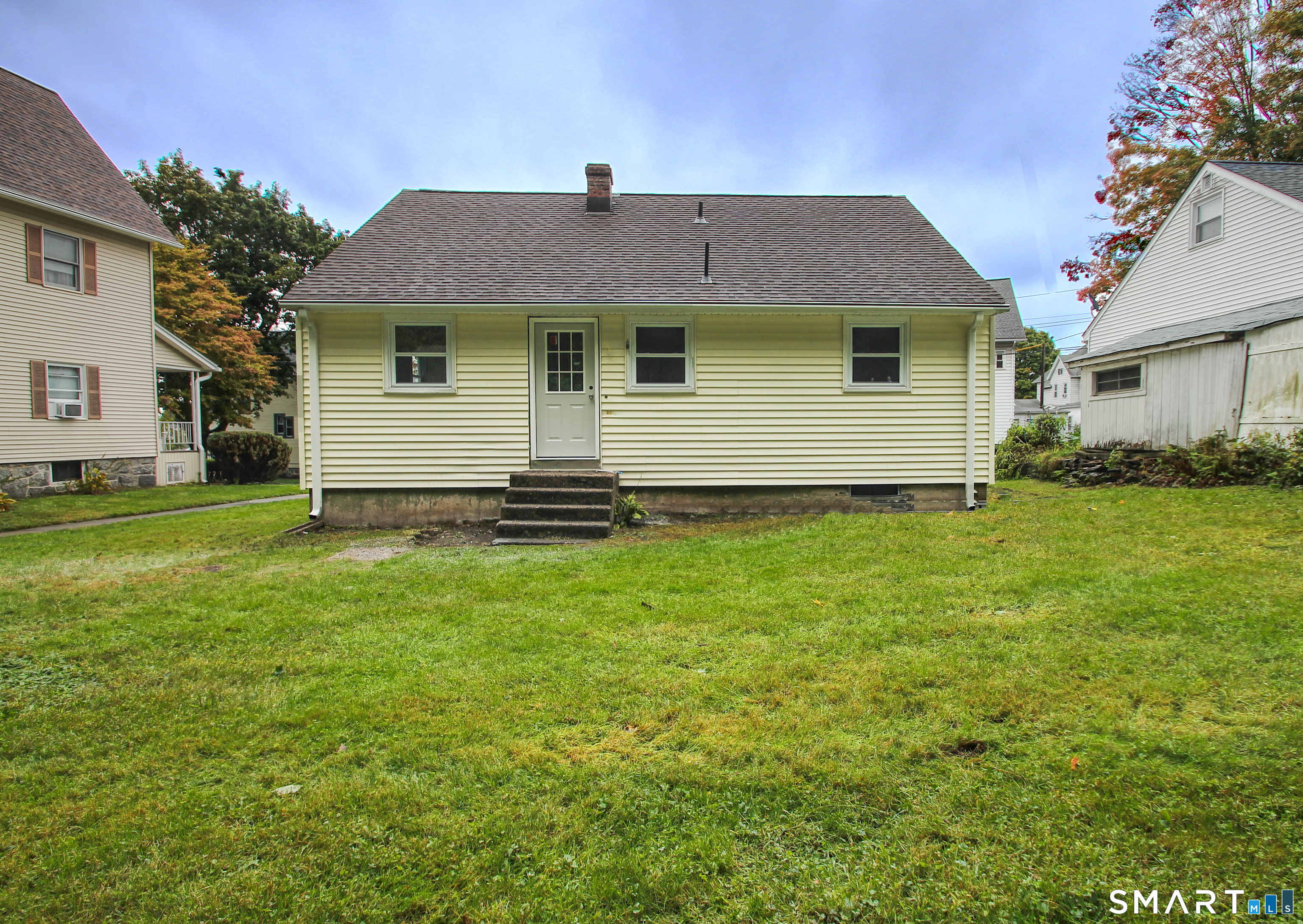 136 Hillside Avenue photo 21