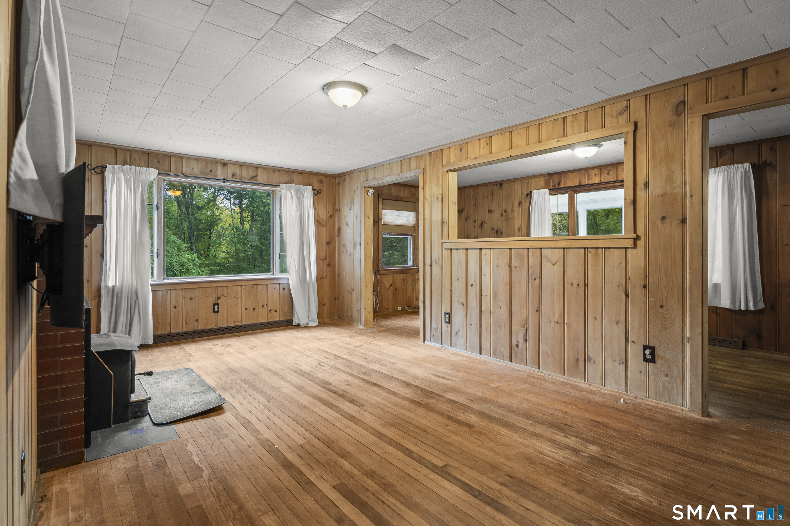 98 Turkey Hill Road, Haddam, CT 06438