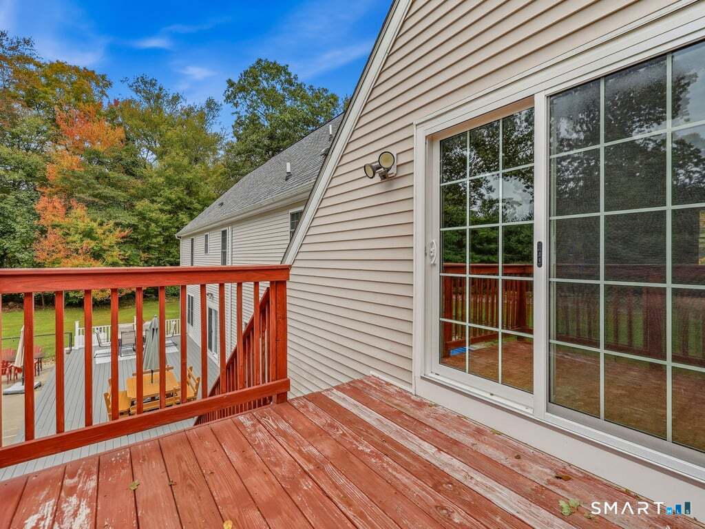 Separate entrance to potential in law or bonus space
