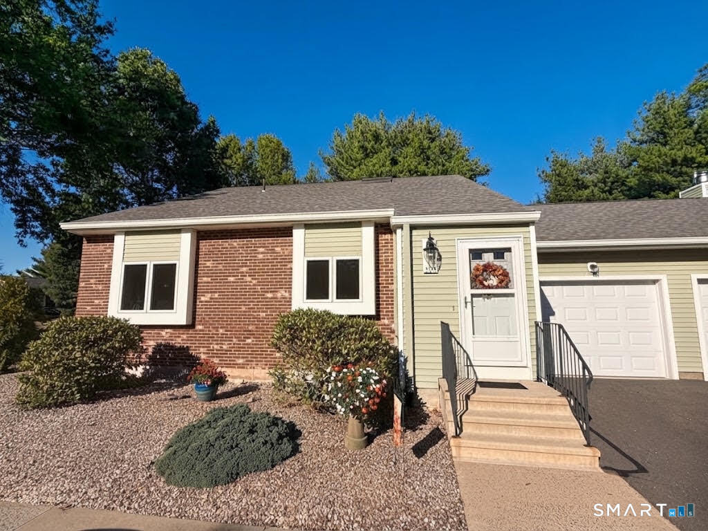 Photo 2 of Townhouse for sale at 301 Sand Stone Dr #301, South Windsor, CT 06074 | MLS# 24207035 | Listing updated on 2026-10-01