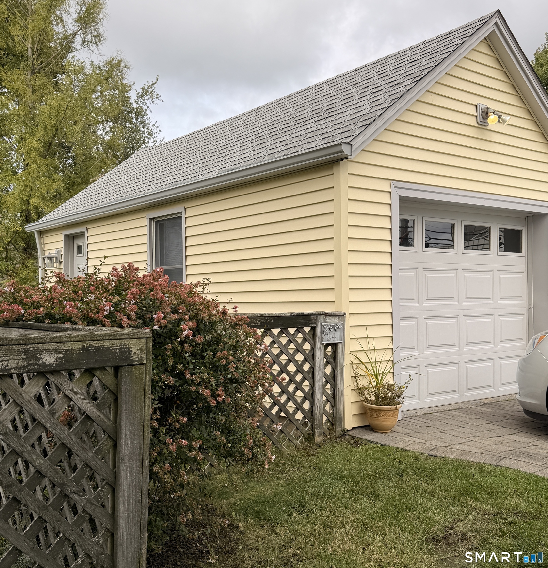 24 Broadway Av Extension, Mystic, Stonington, CT 06355