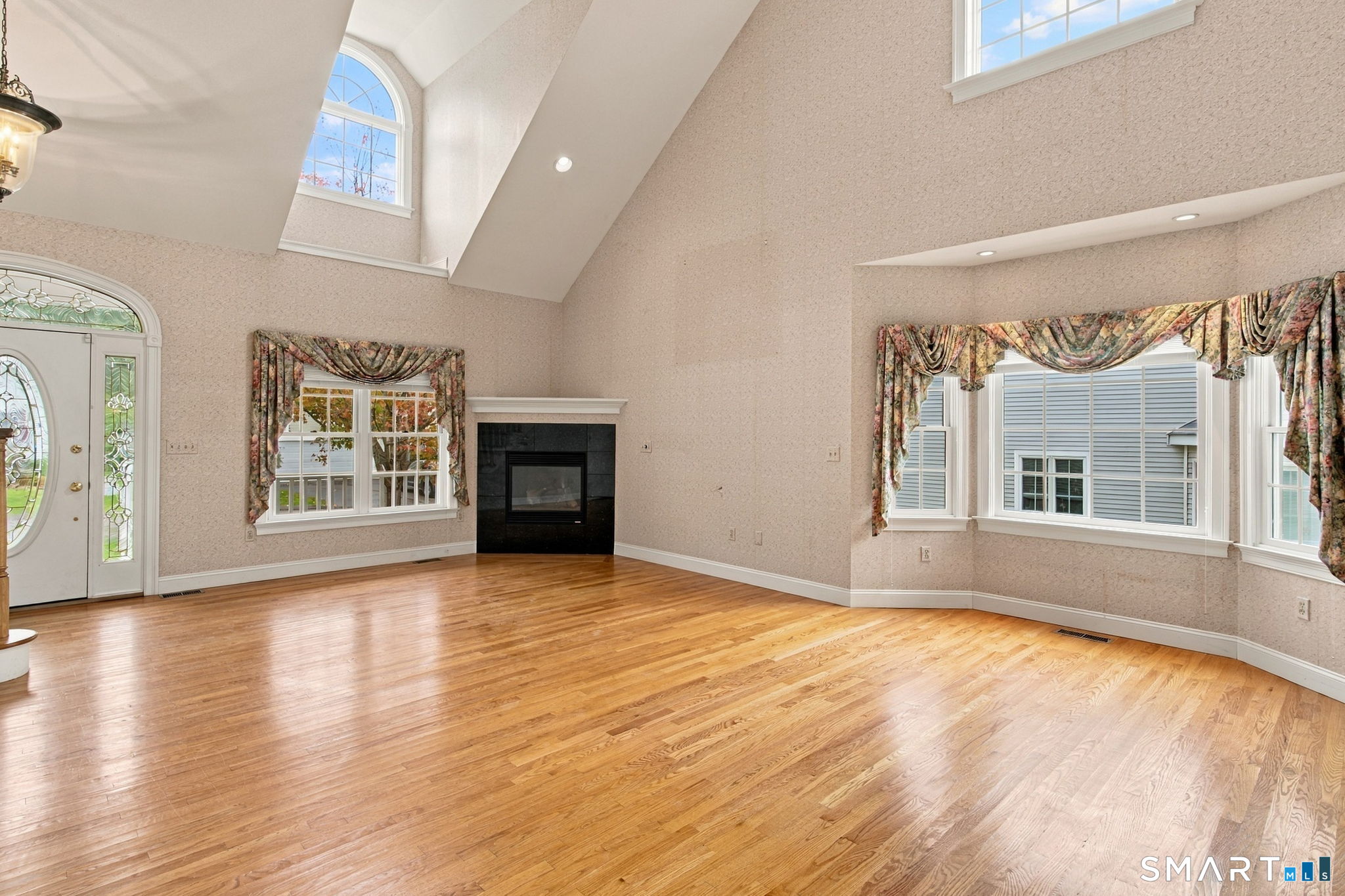 Photo 3 of Condo for sale at 50 Ardsley Ln #50, Ellington, CT 06029 | MLS# 24211114 | Listing updated on 2026-10-06