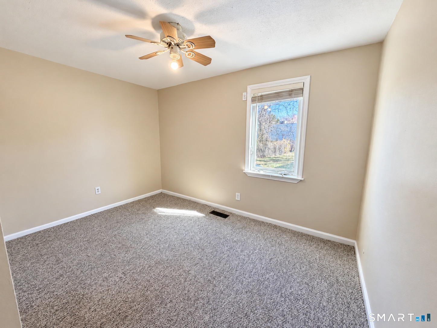 345 Park Street photo 12
