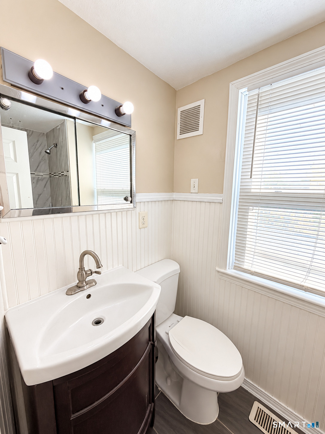 345 Park Street photo 17