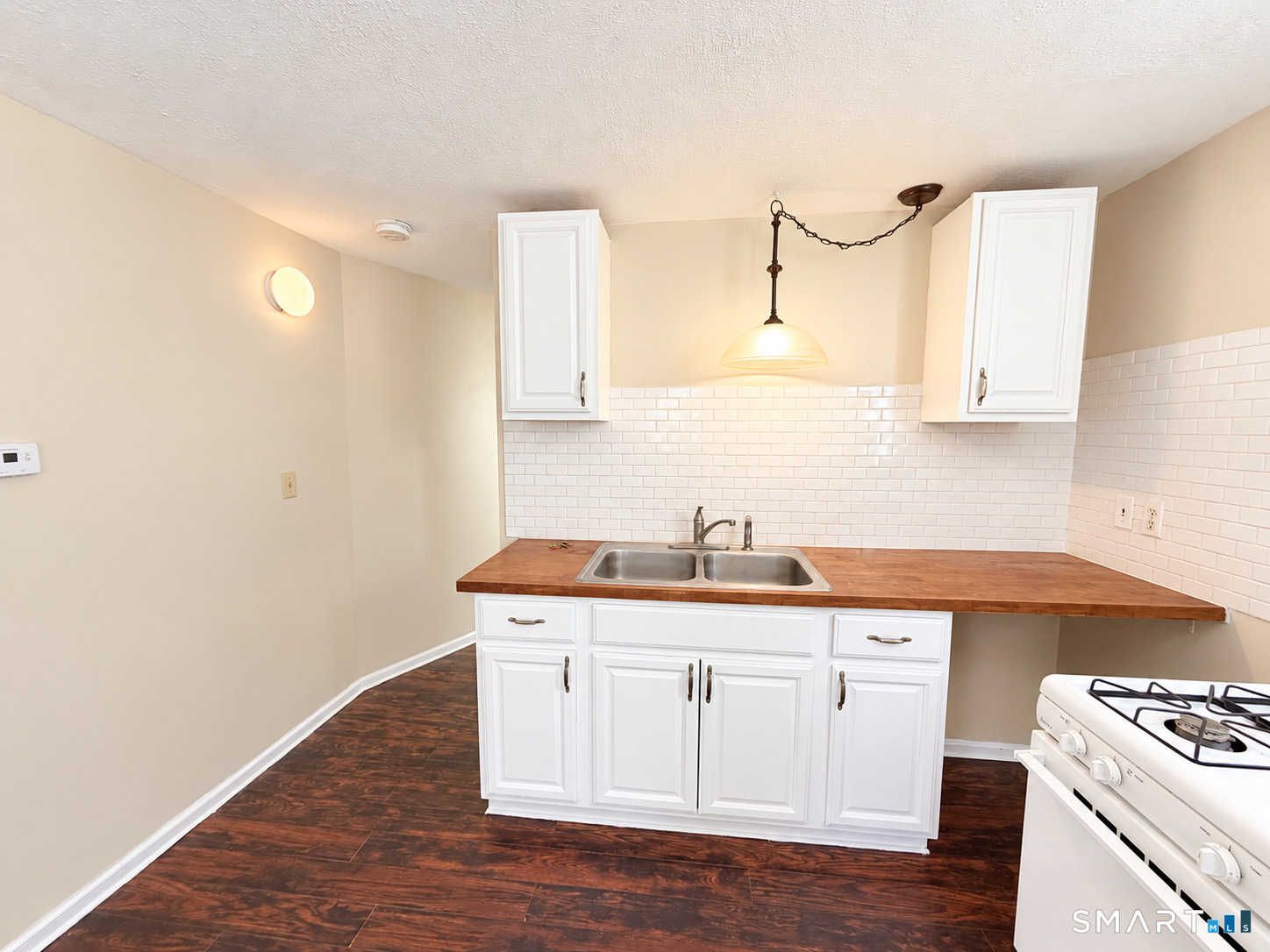 345 Park Street photo 15
