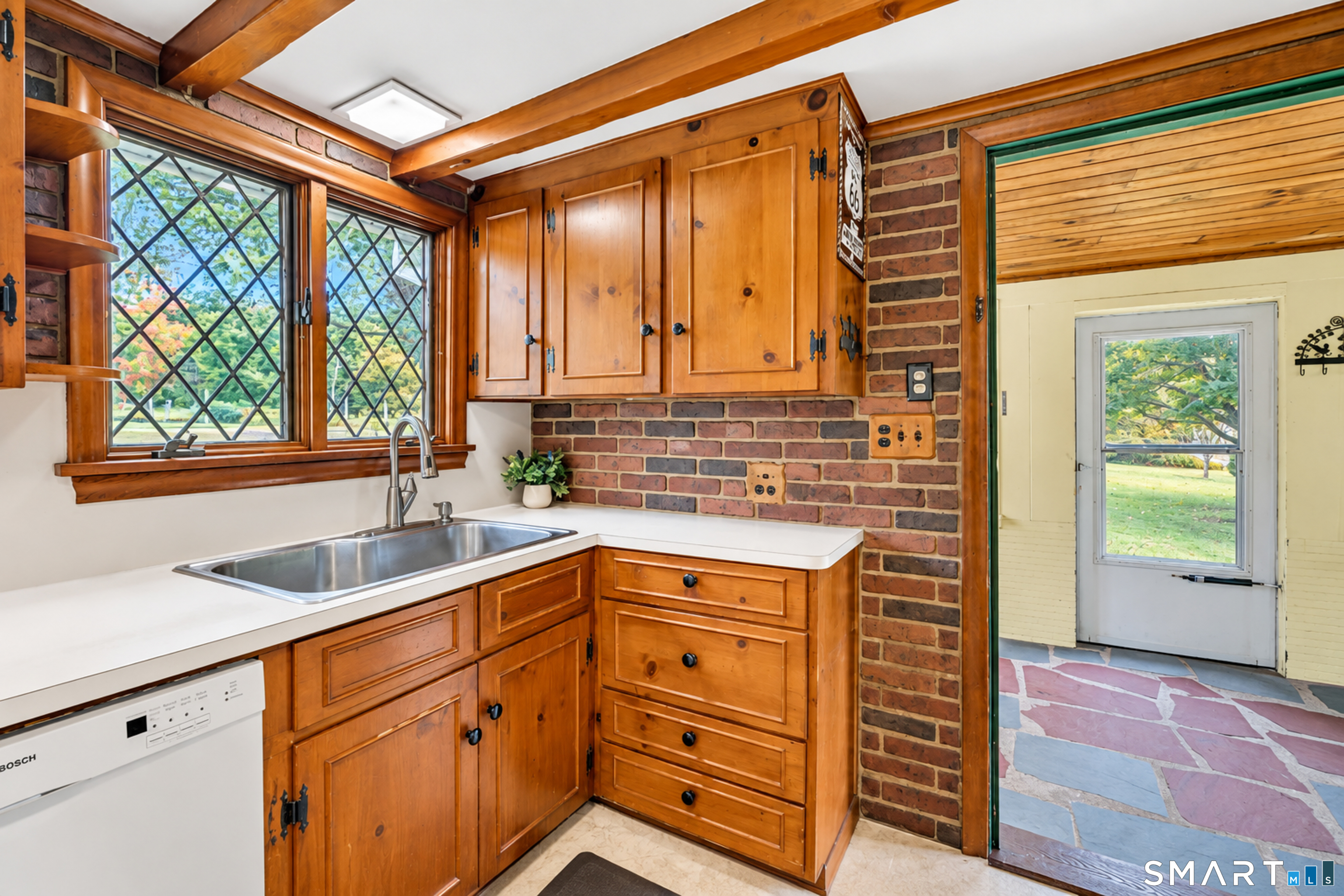 Photo 4 of Single family home for sale at 110 W High St, East Hampton, CT 06424 | MLS# 24210181 | Listing updated on 2026-10-02