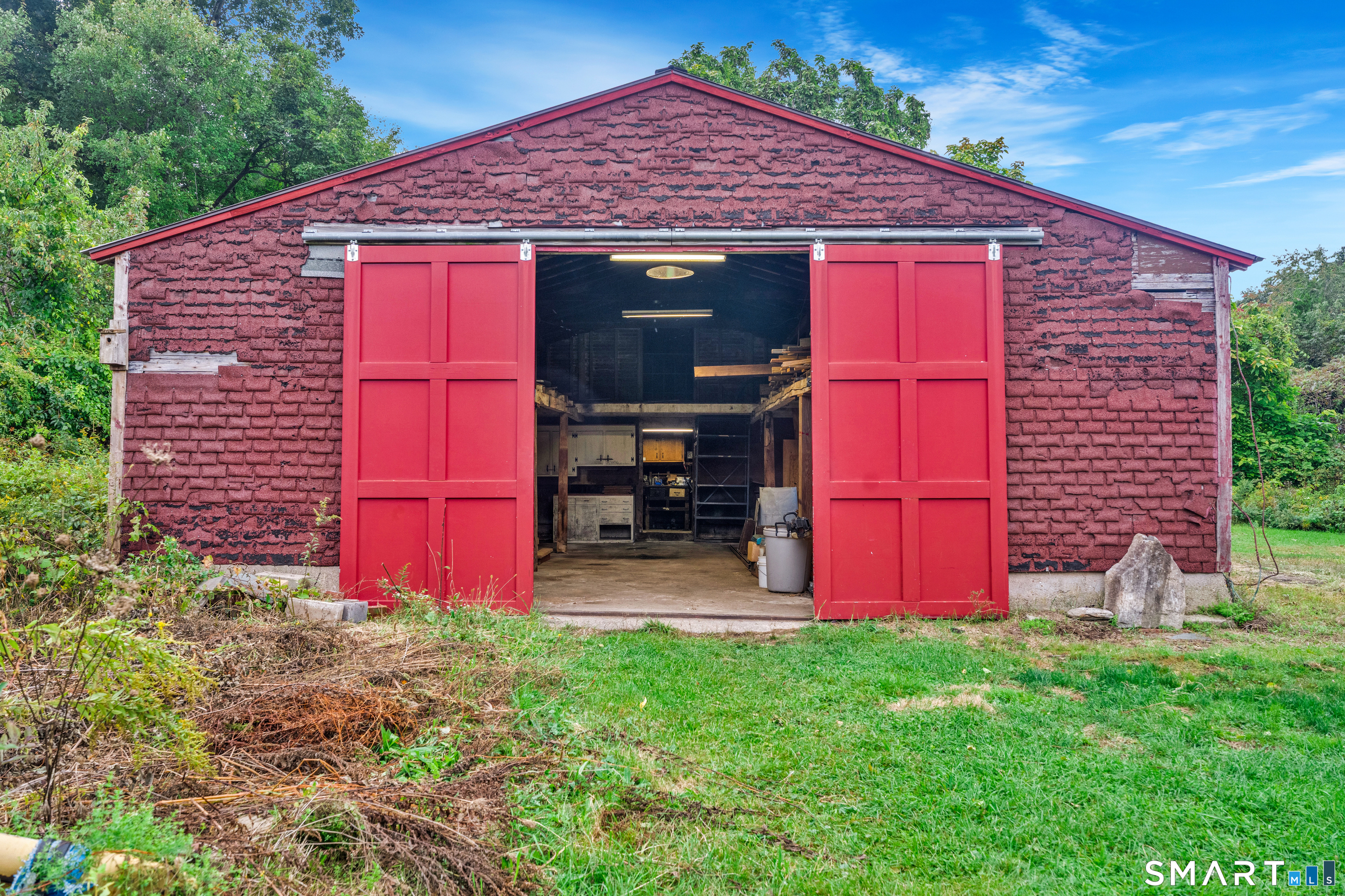 110 West High Street, East Hampton, CT 06424