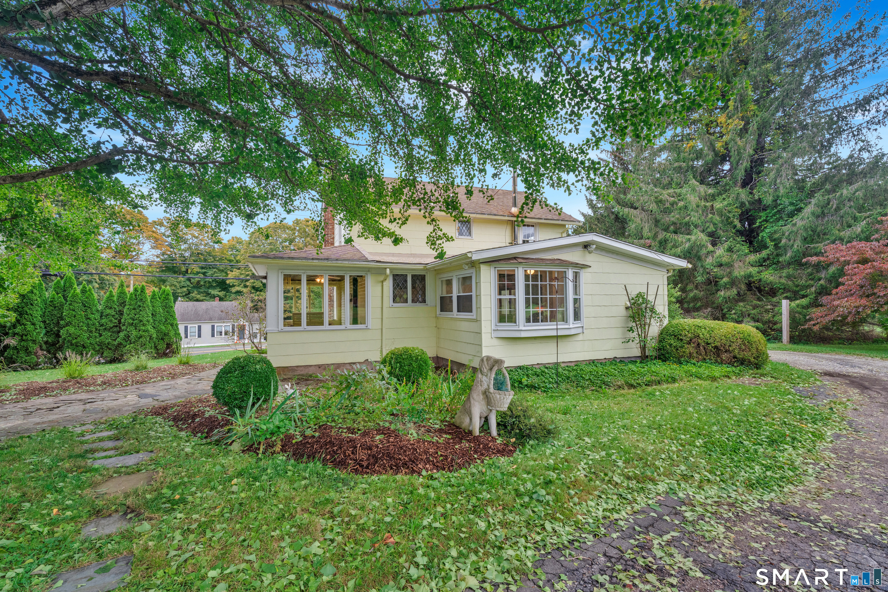 Photo 1 of Single family home for sale at 110 W High St, East Hampton, CT 06424 | MLS# 24210181 | Listing updated on 2026-10-02