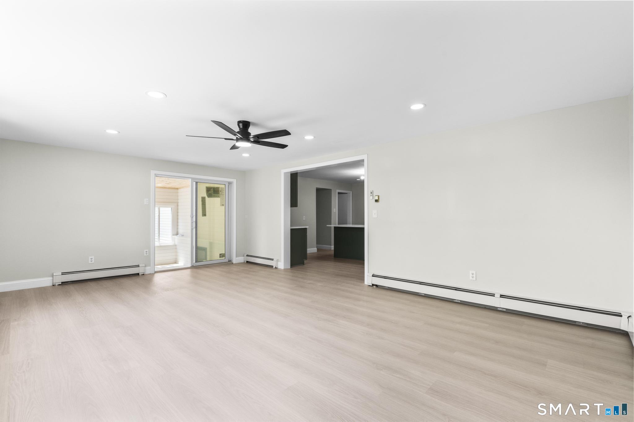576 Huntington Street photo 19