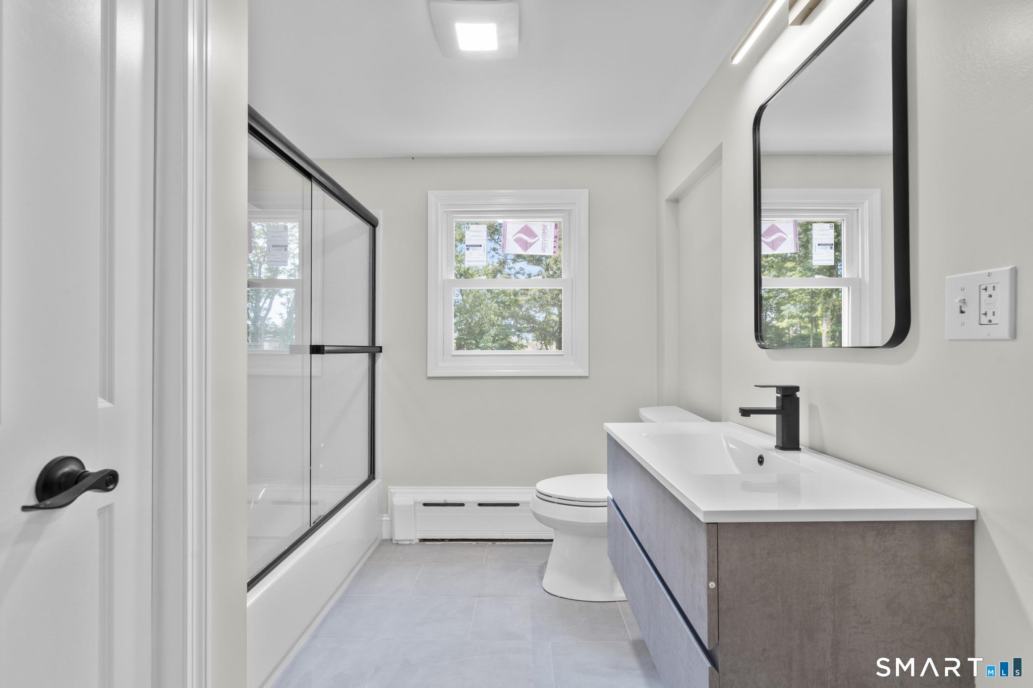 576 Huntington Street photo 25