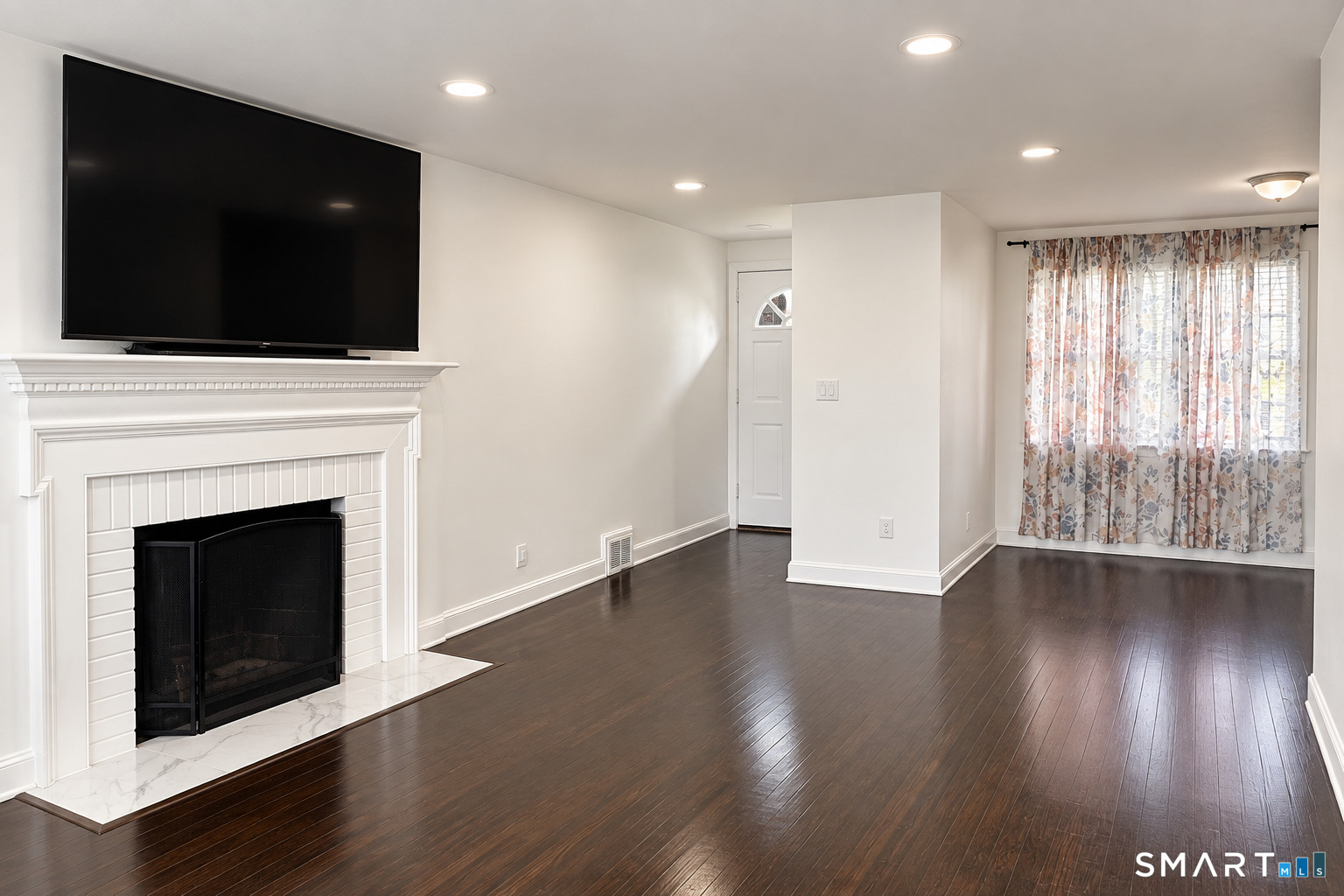 Photo 3 of Single family home for sale at 150 Thomaston St, Hartford, CT 06112 | MLS# 24210367 | Listing updated on 2026-10-05