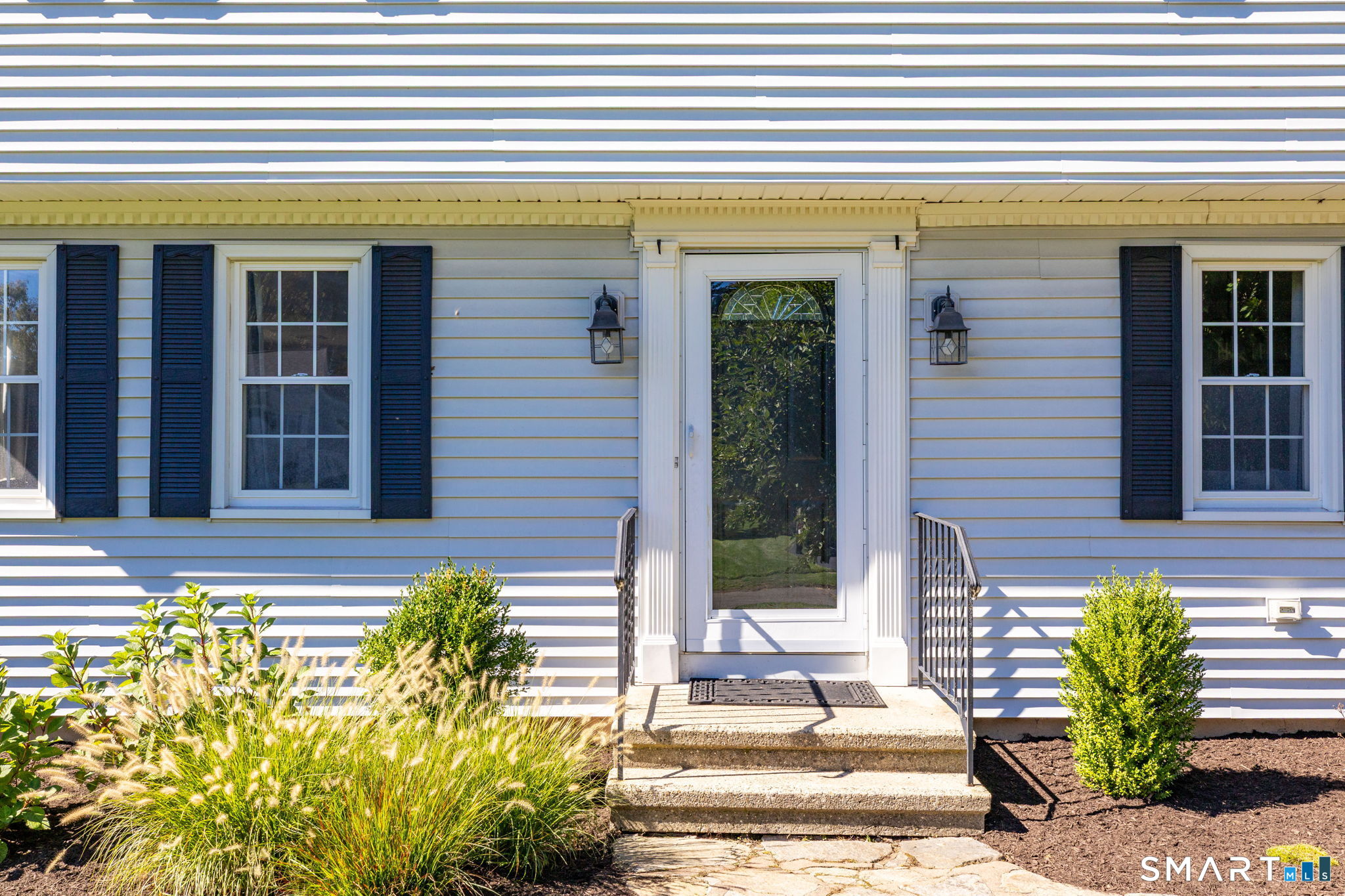 Photo 2 of Single family home for sale at 41 Wadsworth St, Glastonbury, CT 06033 | MLS# 24210018 | Listing updated on 2026-10-02