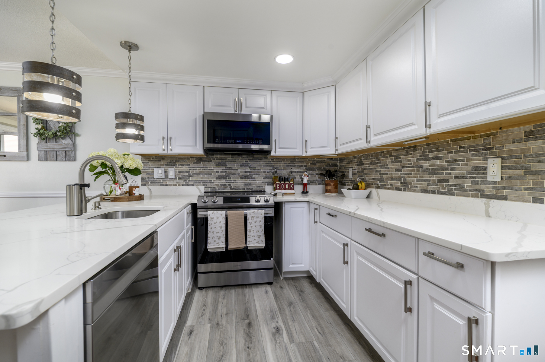58 Patricia Road Unit #J photo 10