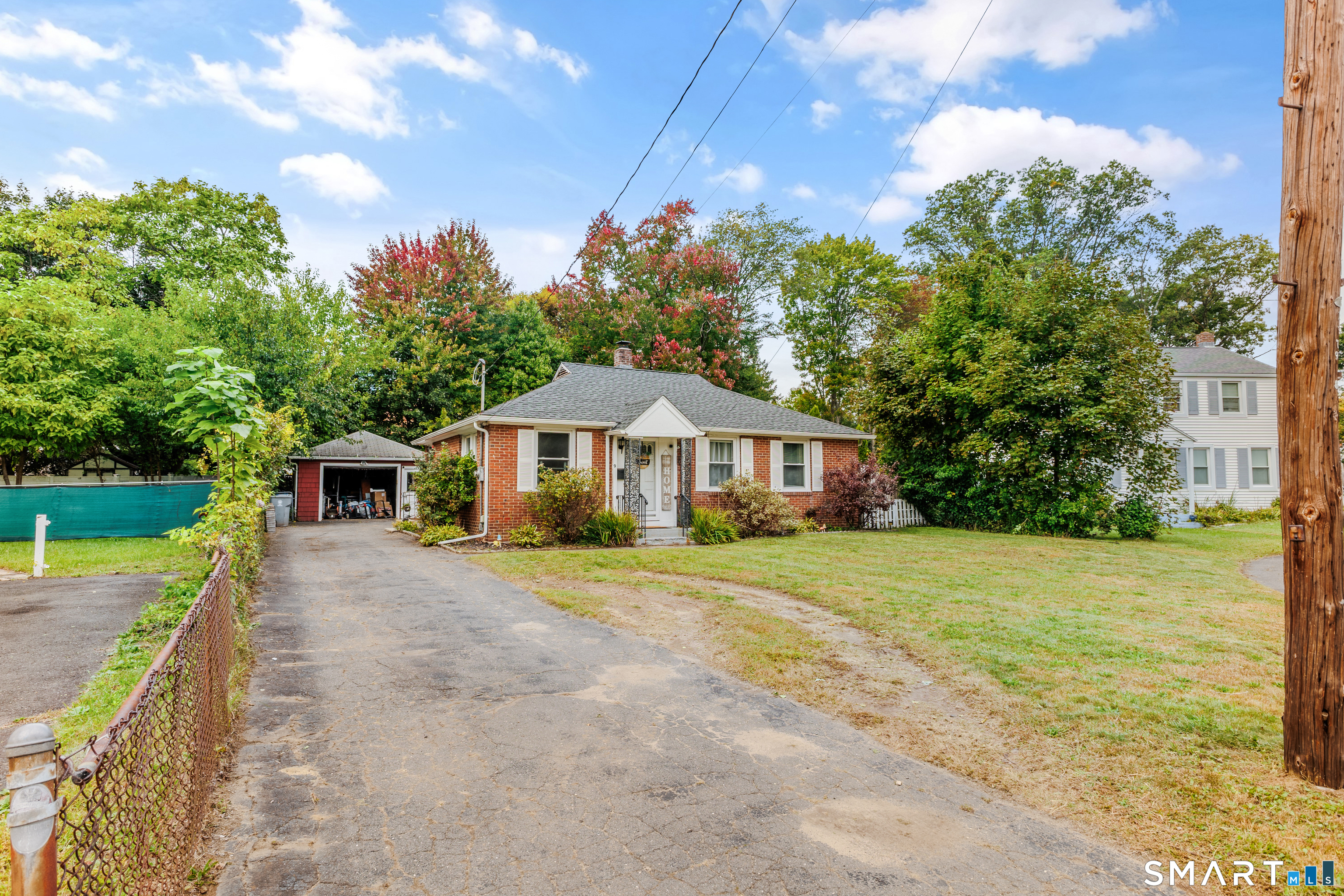 Photo 2 of Single family home for sale at 9 Sheridan Ct, Plainville, CT 06062 | MLS# 24210280 | Listing updated on 2026-10-02