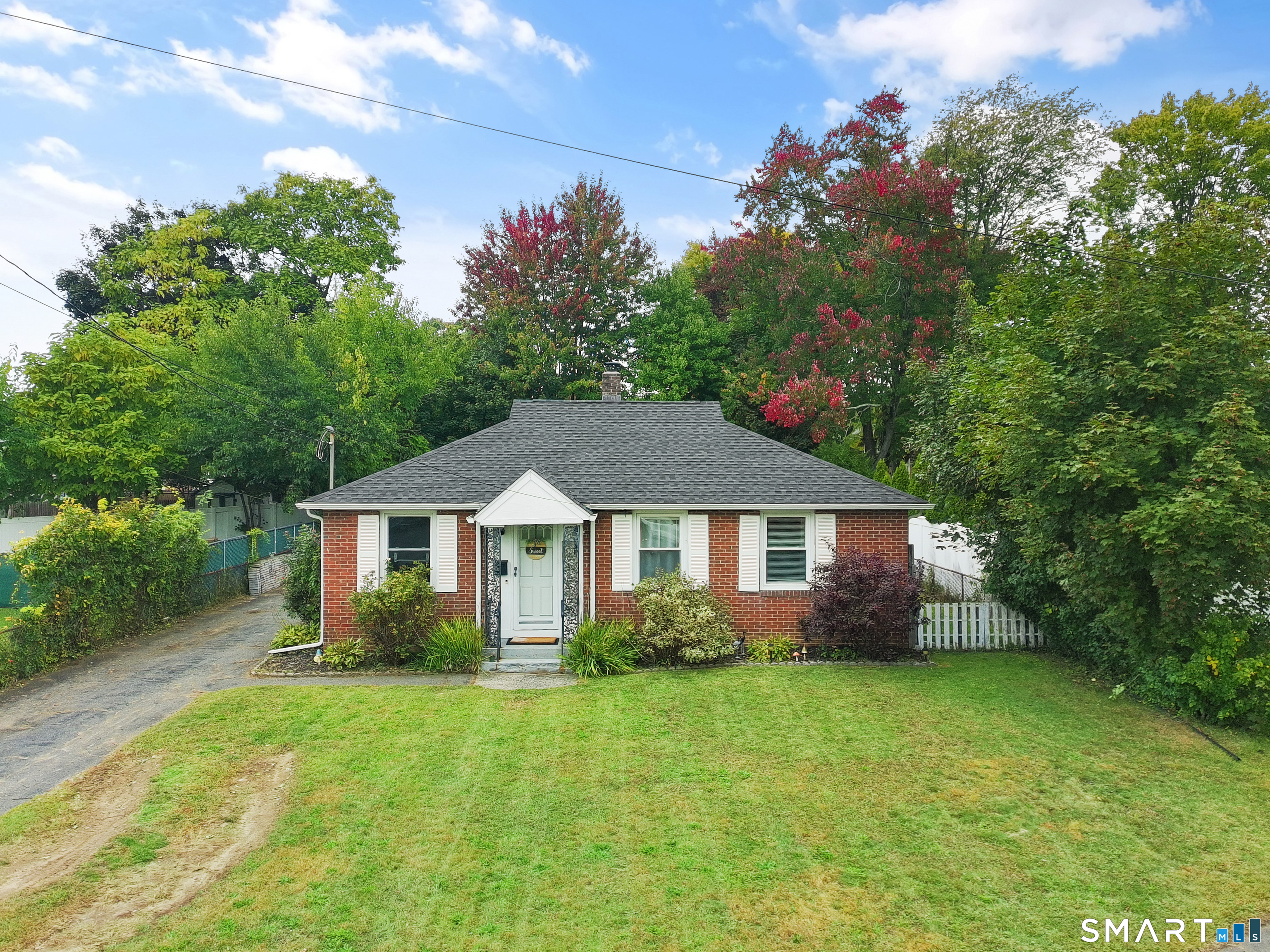Photo 1 of Single family home for sale at 9 Sheridan Ct, Plainville, CT 06062 | MLS# 24210280 | Listing updated on 2026-10-02