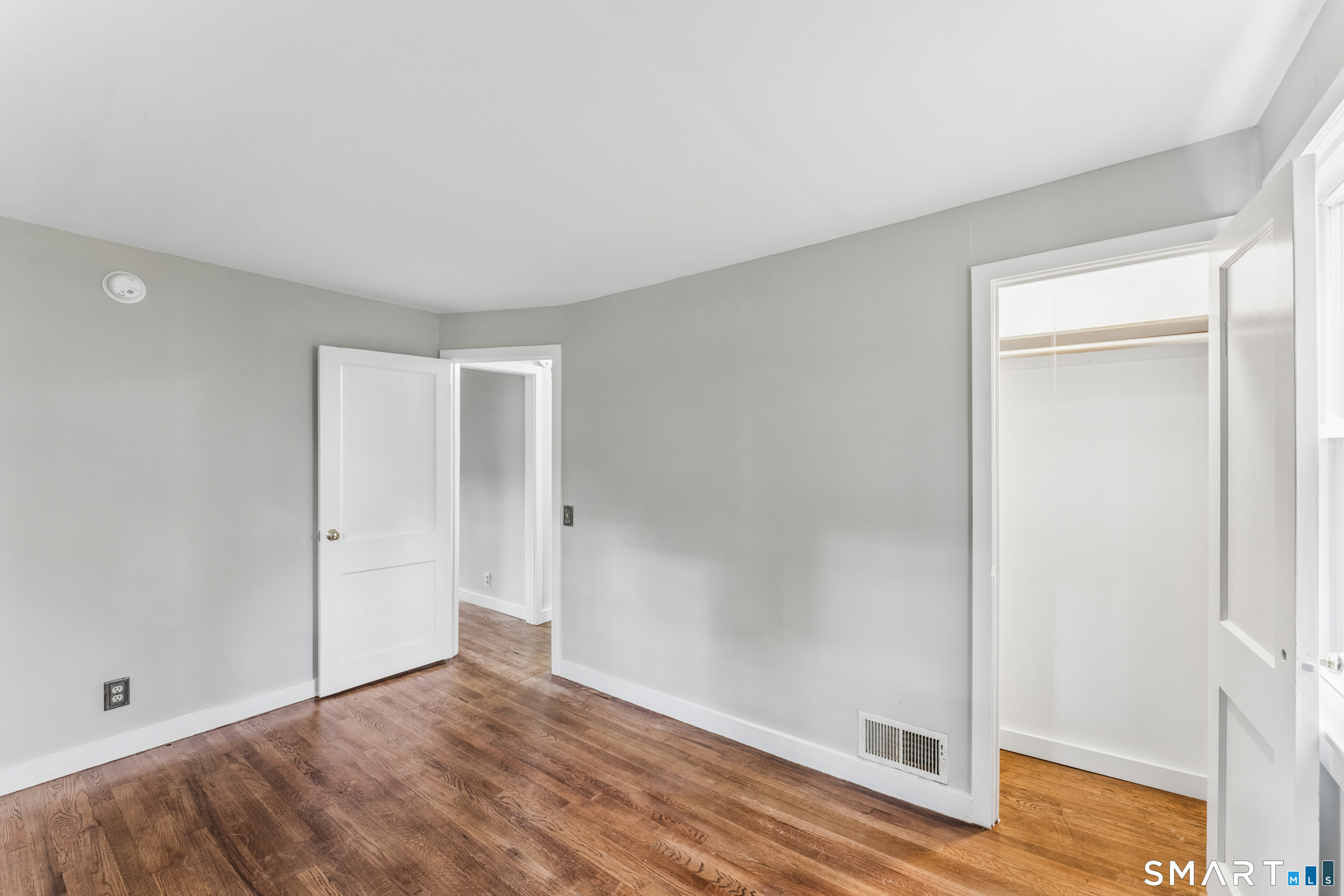 4 Elgin Avenue photo 10