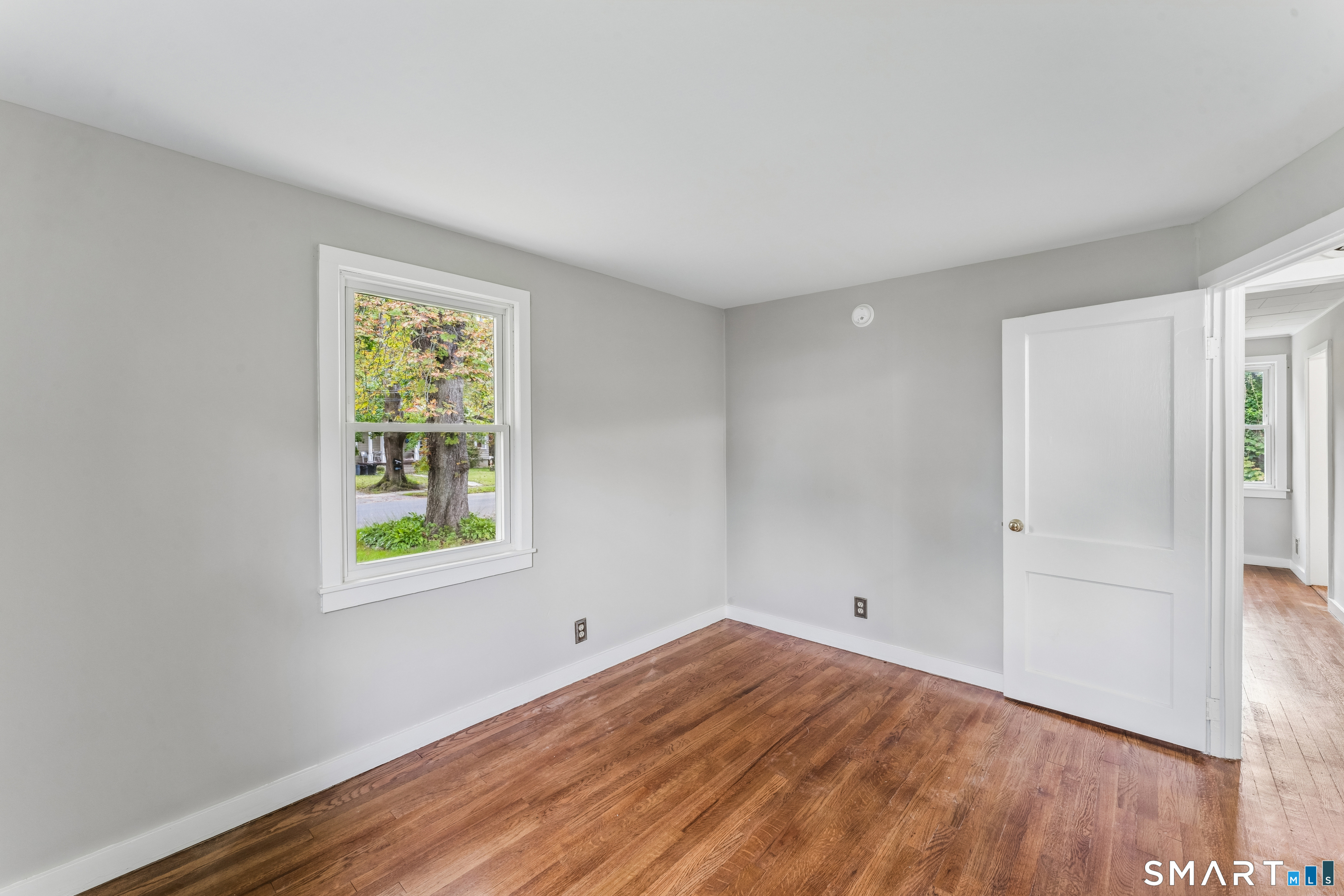 4 Elgin Avenue photo 11