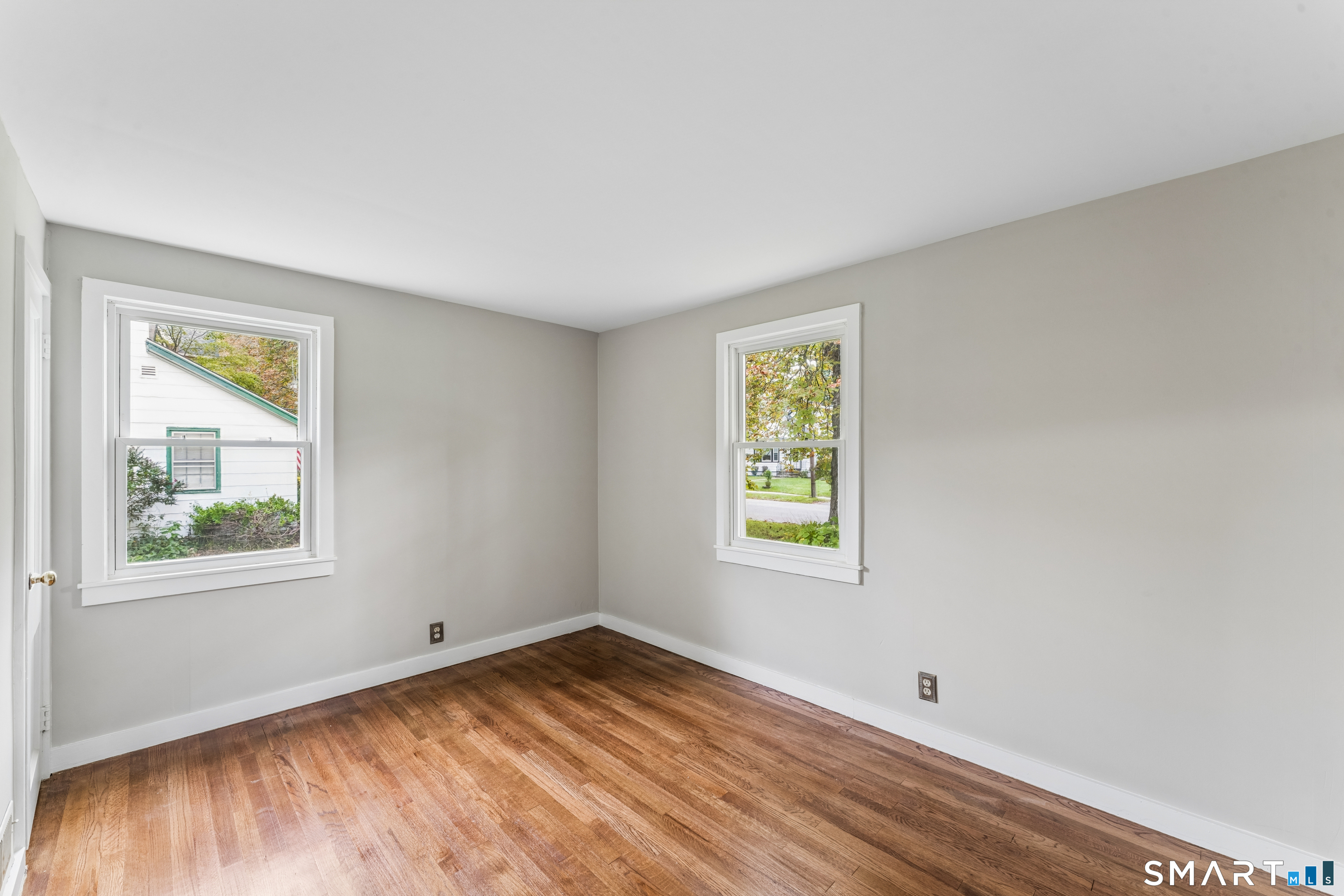4 Elgin Avenue photo 13