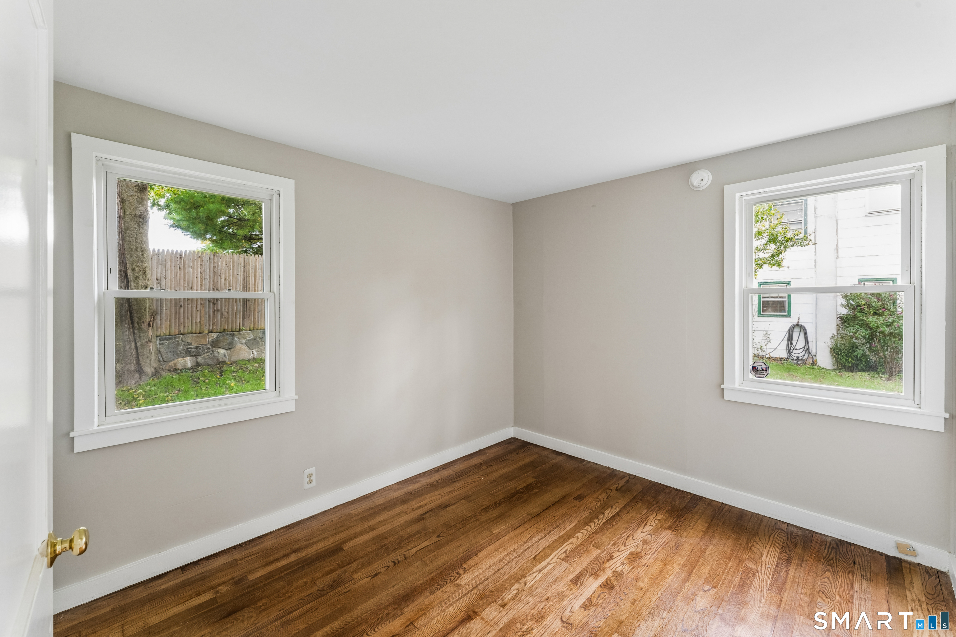 4 Elgin Avenue photo 16