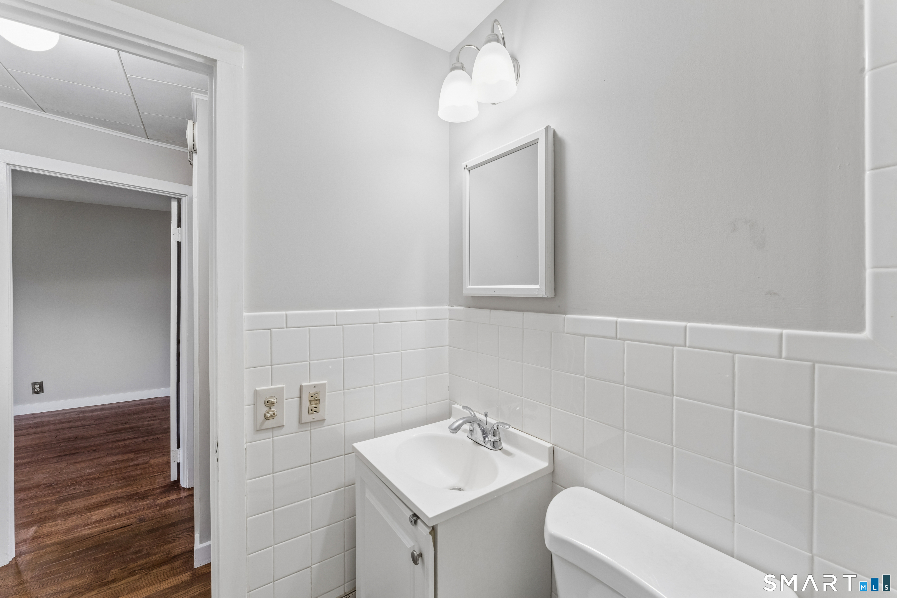 4 Elgin Avenue photo 17