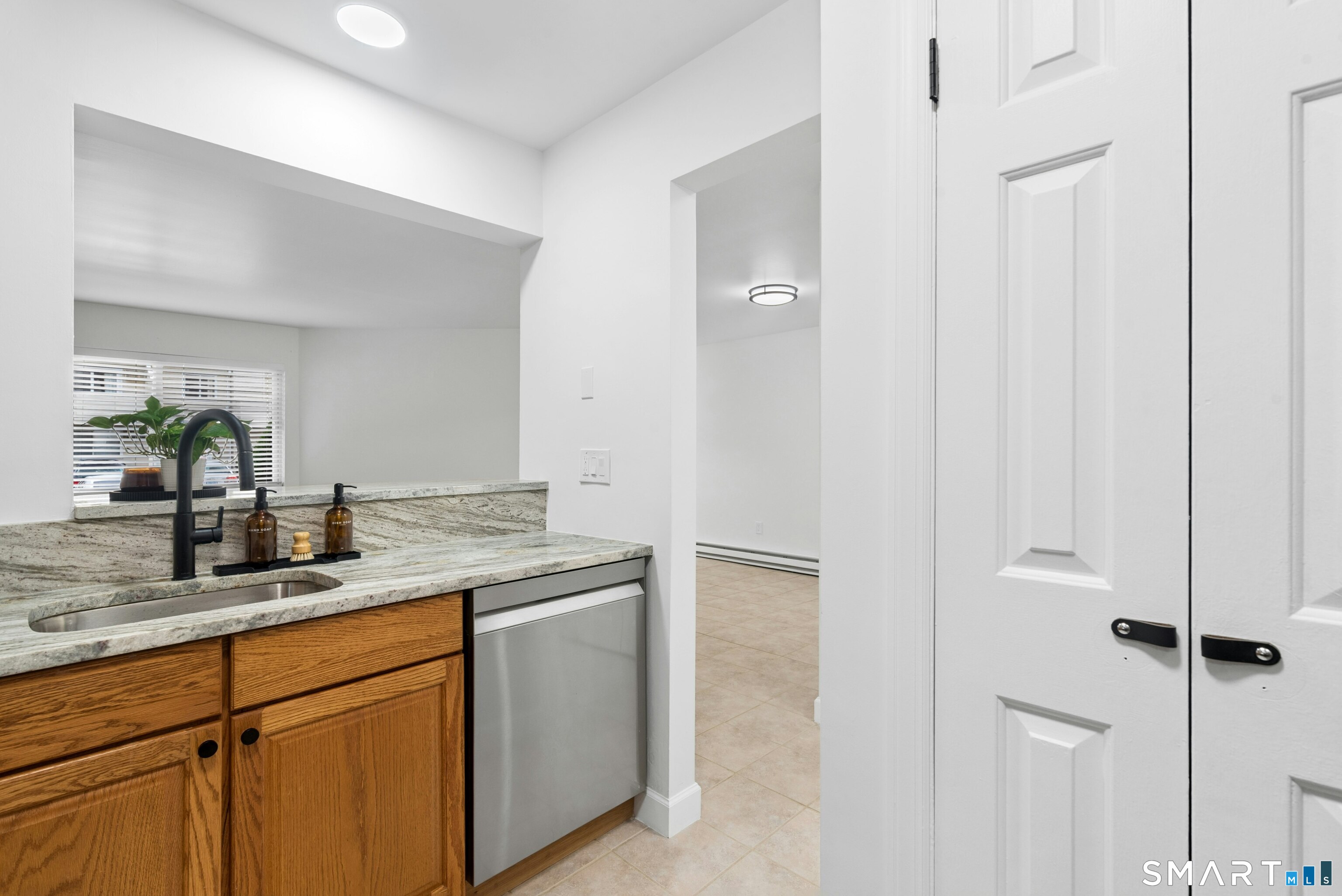 255 Willow, Unit 255 photo 14