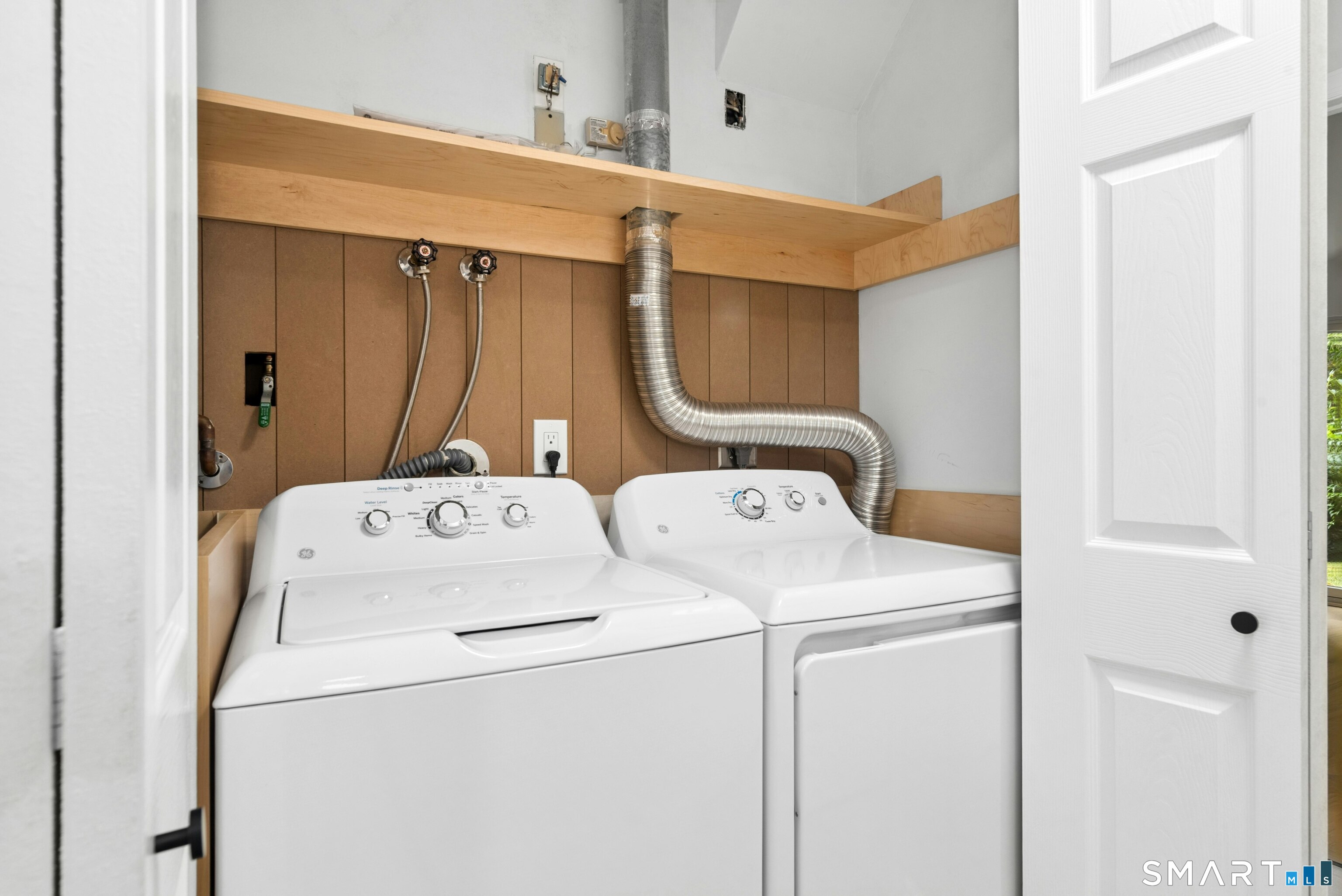 255 Willow, Unit 255 photo 22