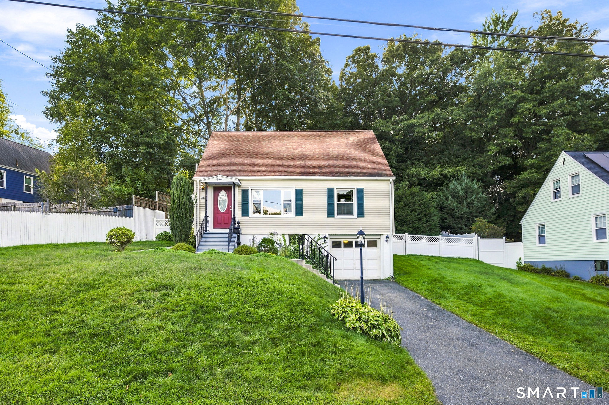 Photo 1 of Single family home for sale at 15 Ashland Ave, Waterbury, CT 06708 | MLS# 24211441 | Listing updated on 2026-10-06
