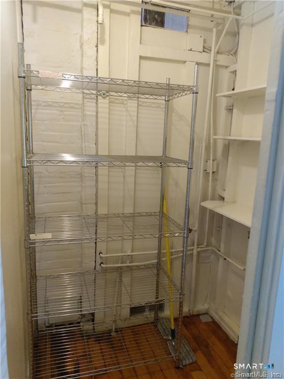 7 Pioneer Court photo 6