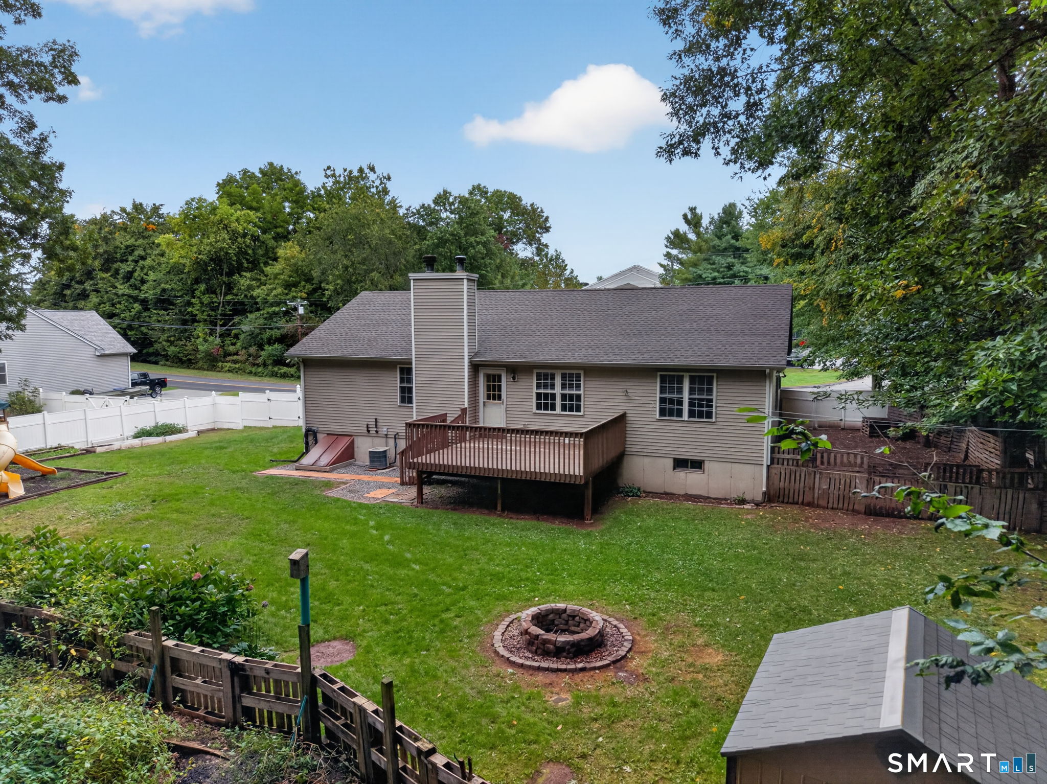 1137 Ridgewood Road, Middletown, CT 06457