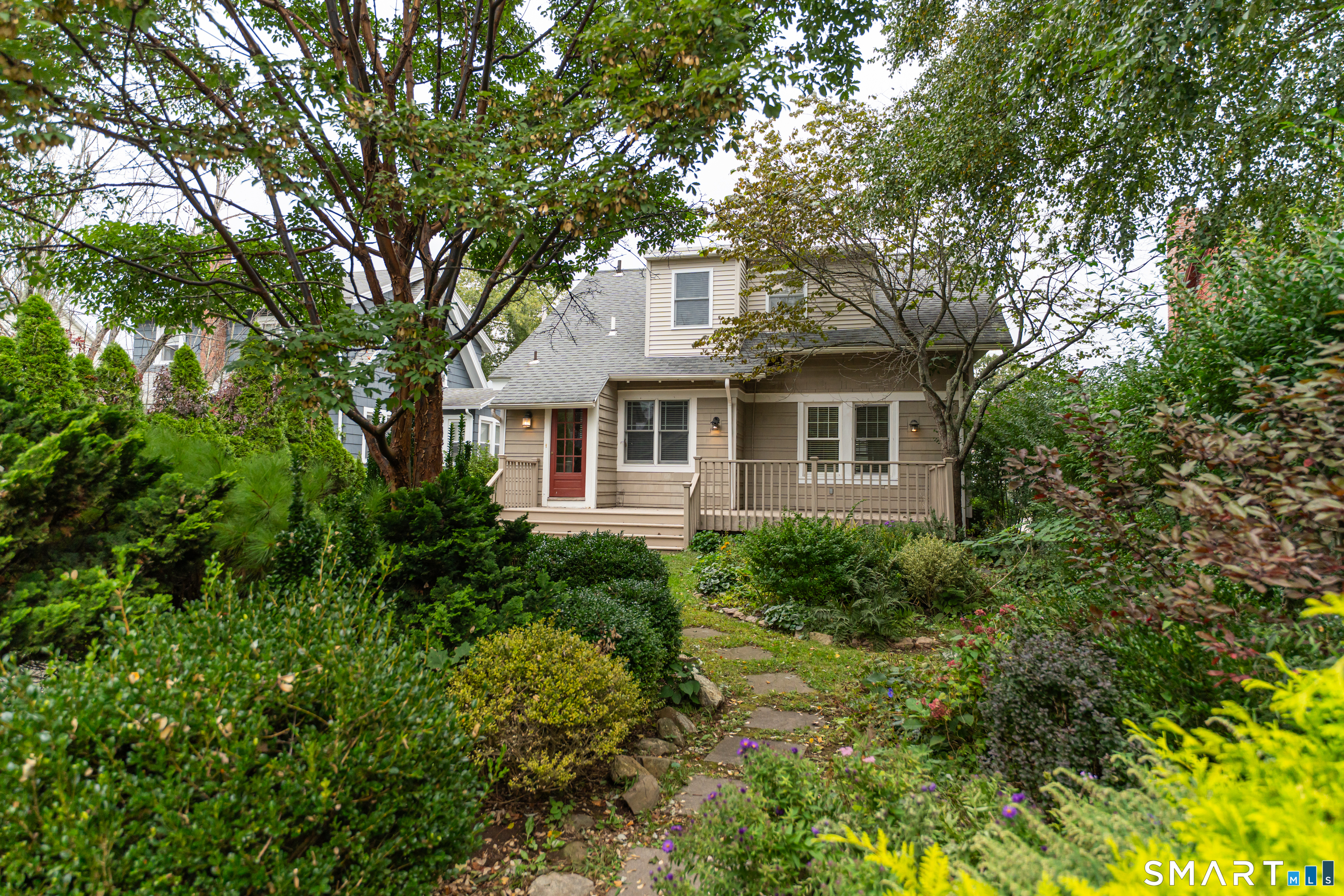 64 Francis Street photo 40