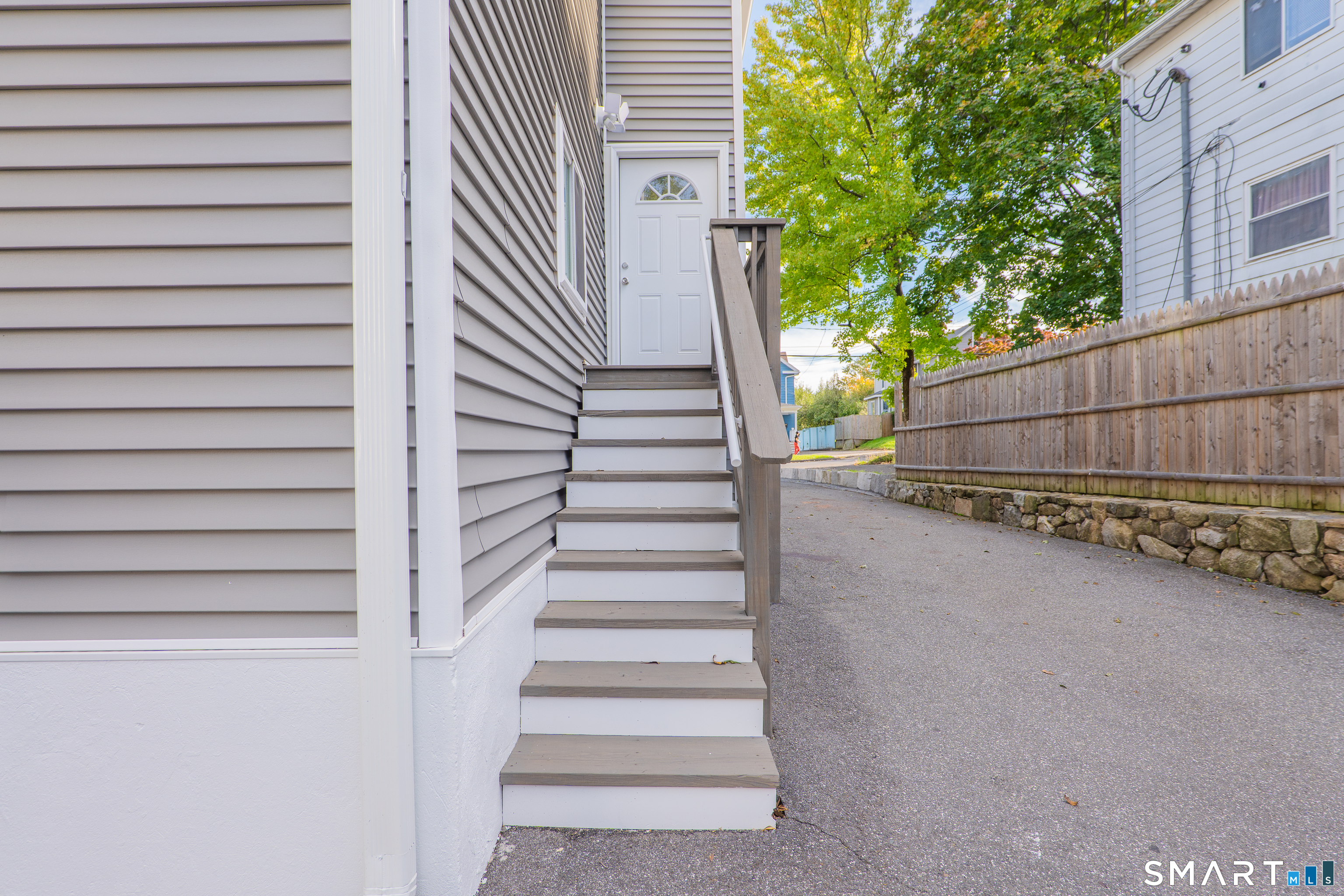 9-UNIT2 Hoyt Street photo 15