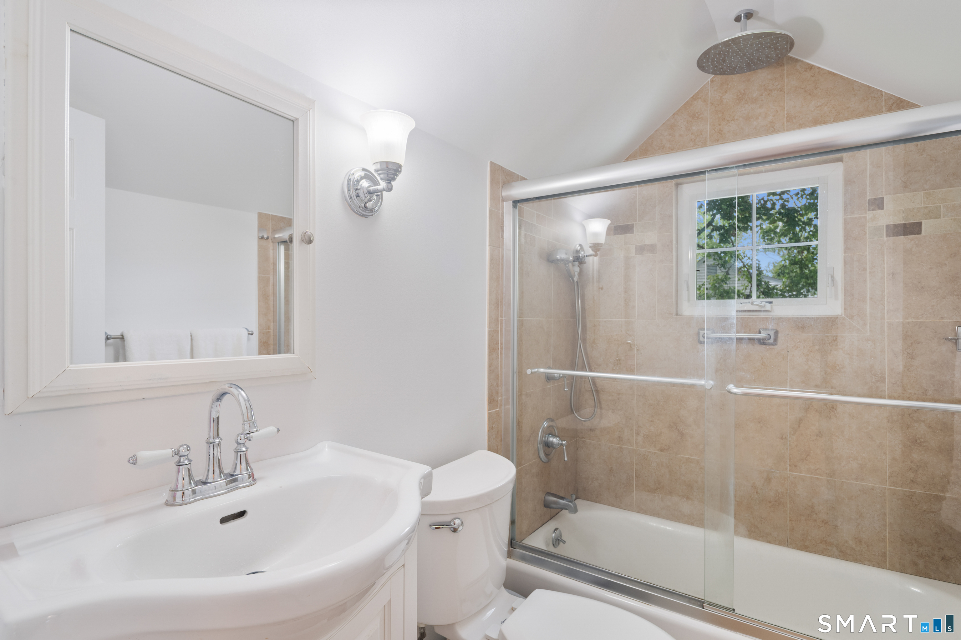18 Koger Road photo 14