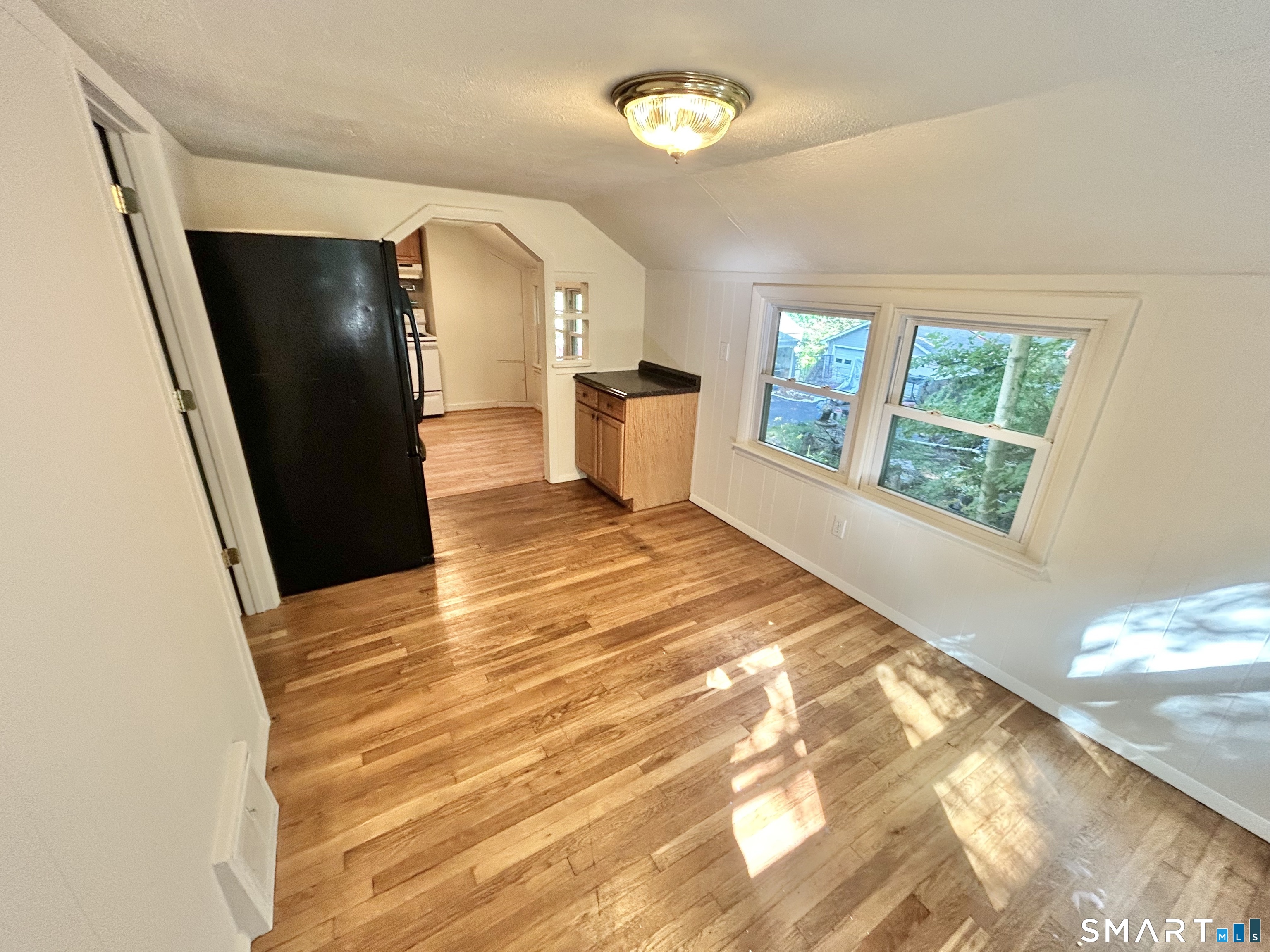 241 Cottage Street photo 12