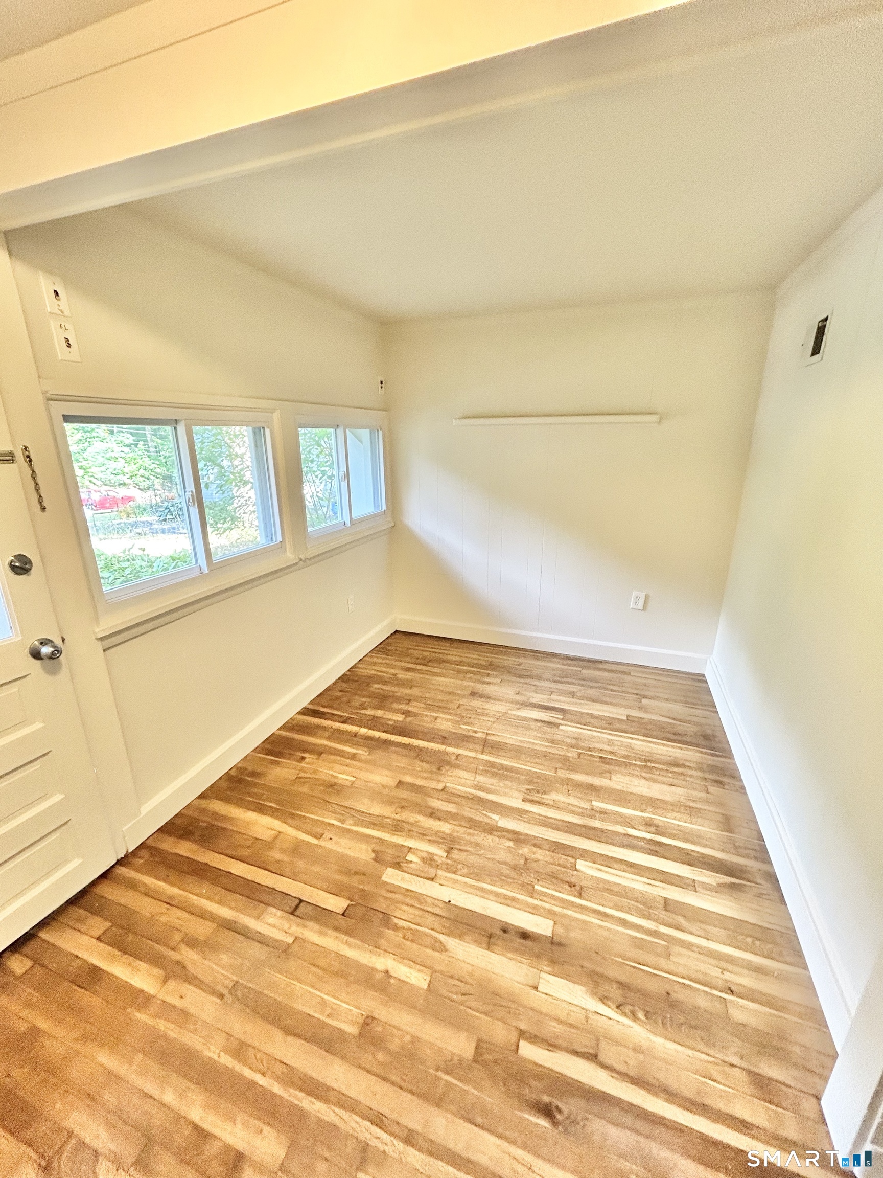 241 Cottage Street photo 8