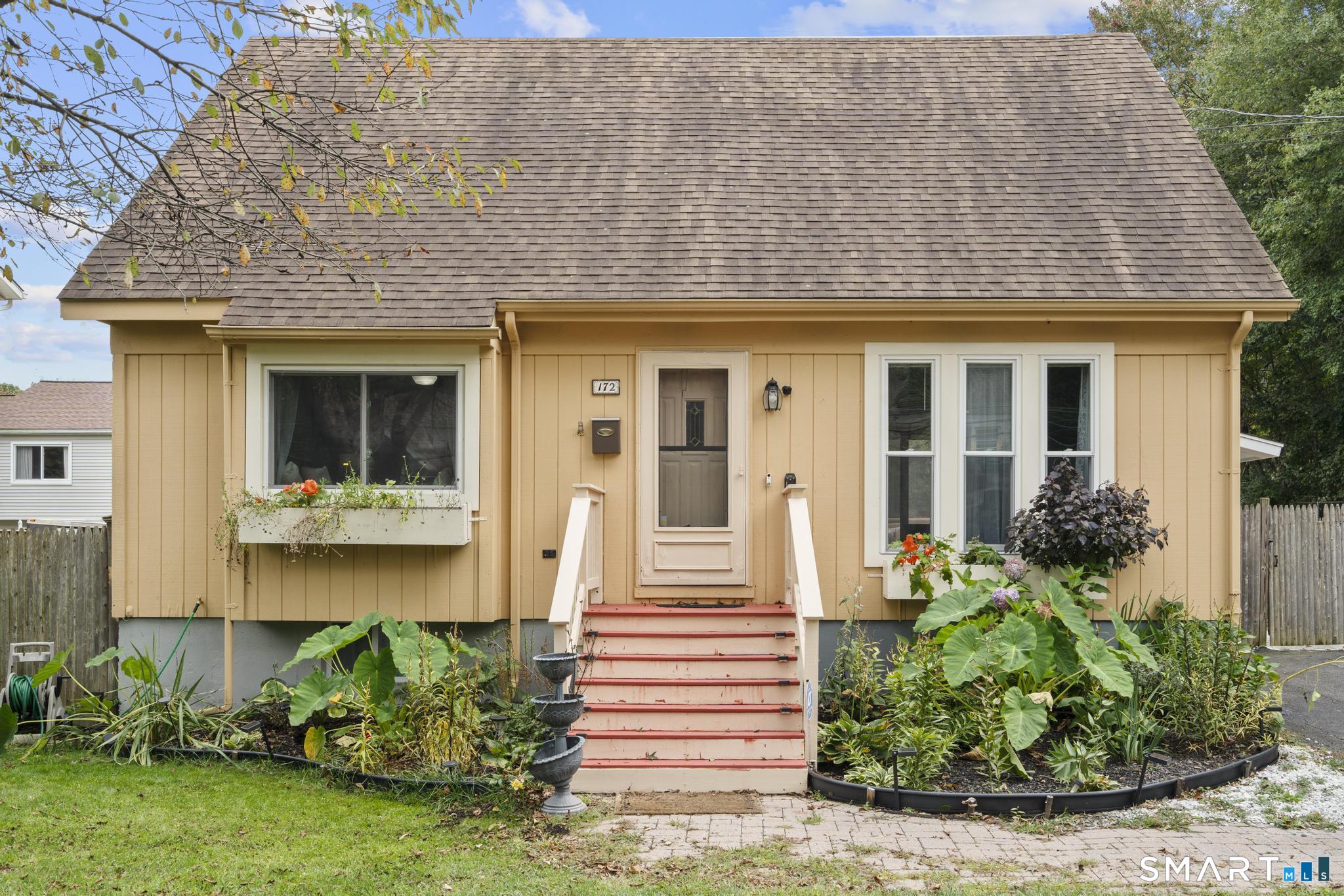 Photo 1 of Single family home for sale at 172 Andrew Ave, Naugatuck, CT 06770 | MLS# 24211398 | Listing updated on 2026-10-03
