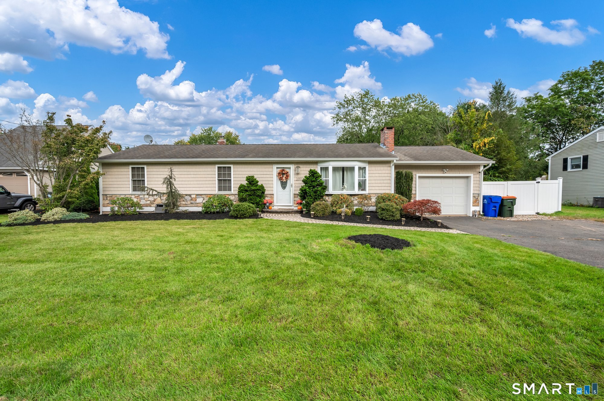 Photo 1 of Single family home for sale at 207 Manor Rd, Plantsville, CT 06479 | MLS# 24209476 | Listing updated on 2026-10-03