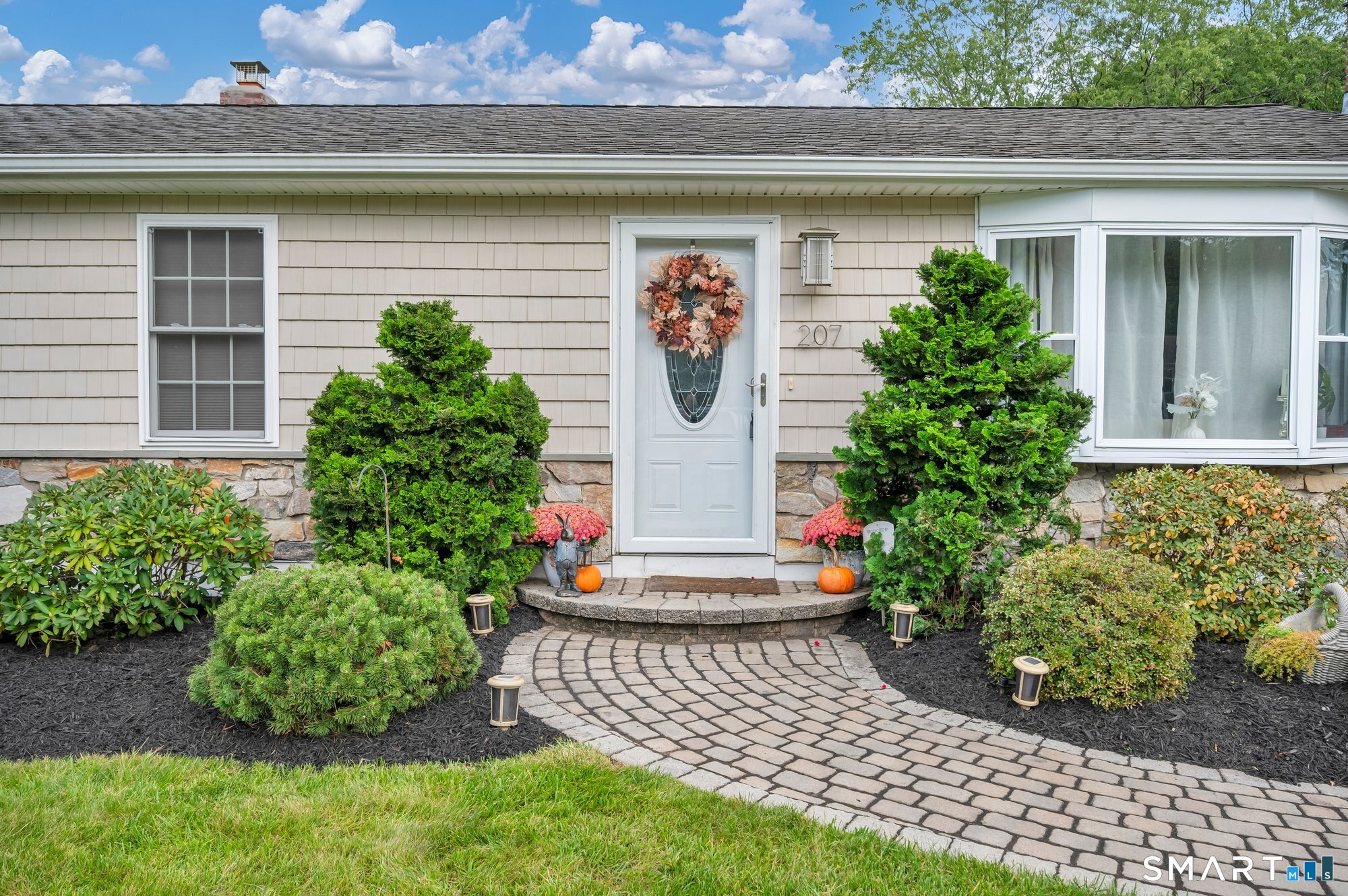 Photo 4 of Single family home for sale at 207 Manor Rd, Plantsville, CT 06479 | MLS# 24209476 | Listing updated on 2026-10-03